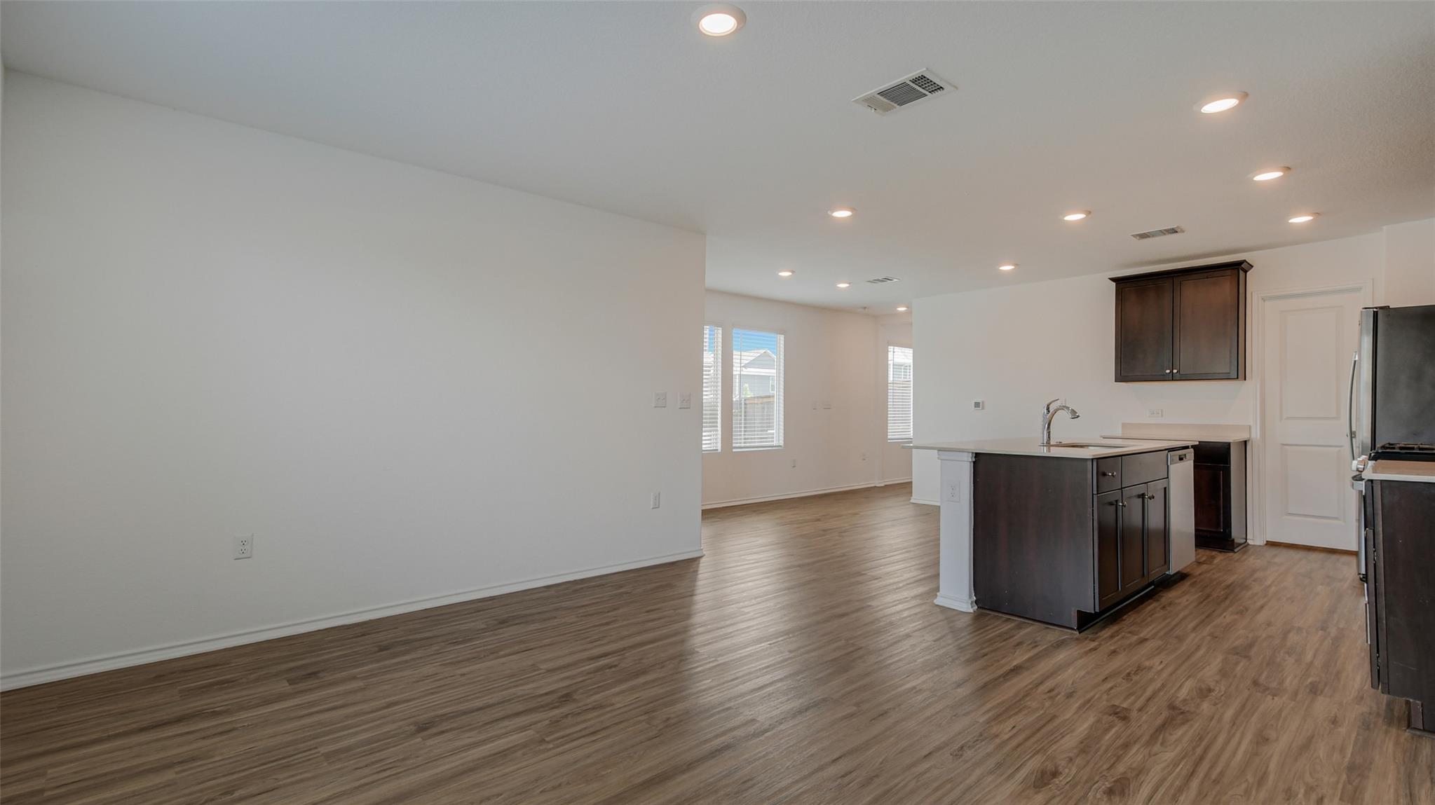 7212 Dancing Wind Ln, Del Valle, TX 78617