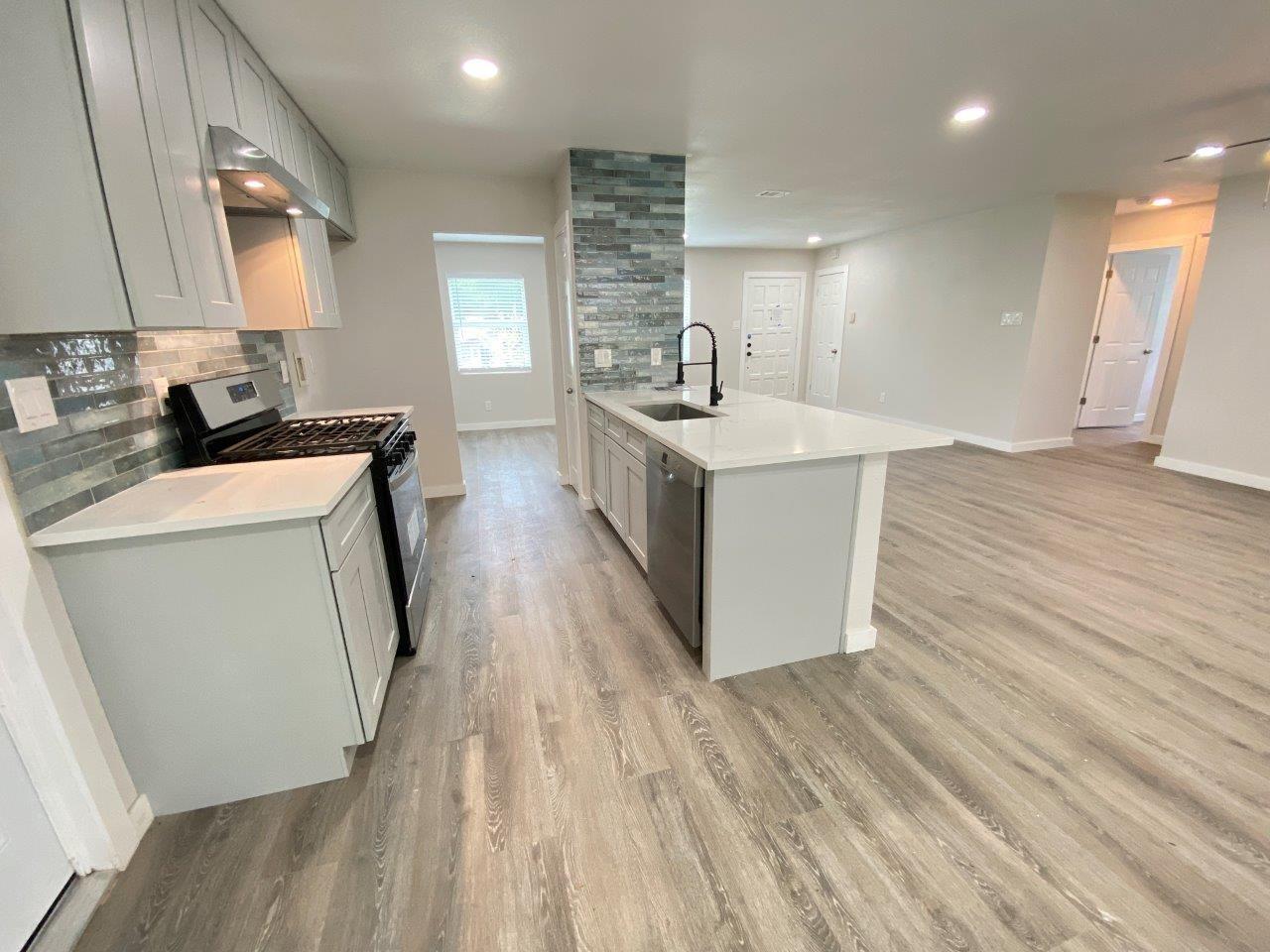 9605 NEWFOUNDLAND Cir, Austin, TX 78758