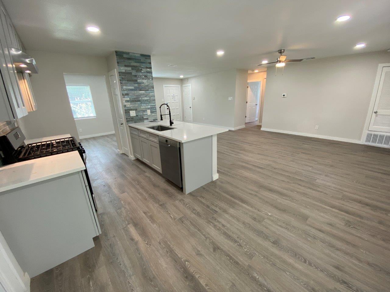 9605 NEWFOUNDLAND Cir, Austin, TX 78758