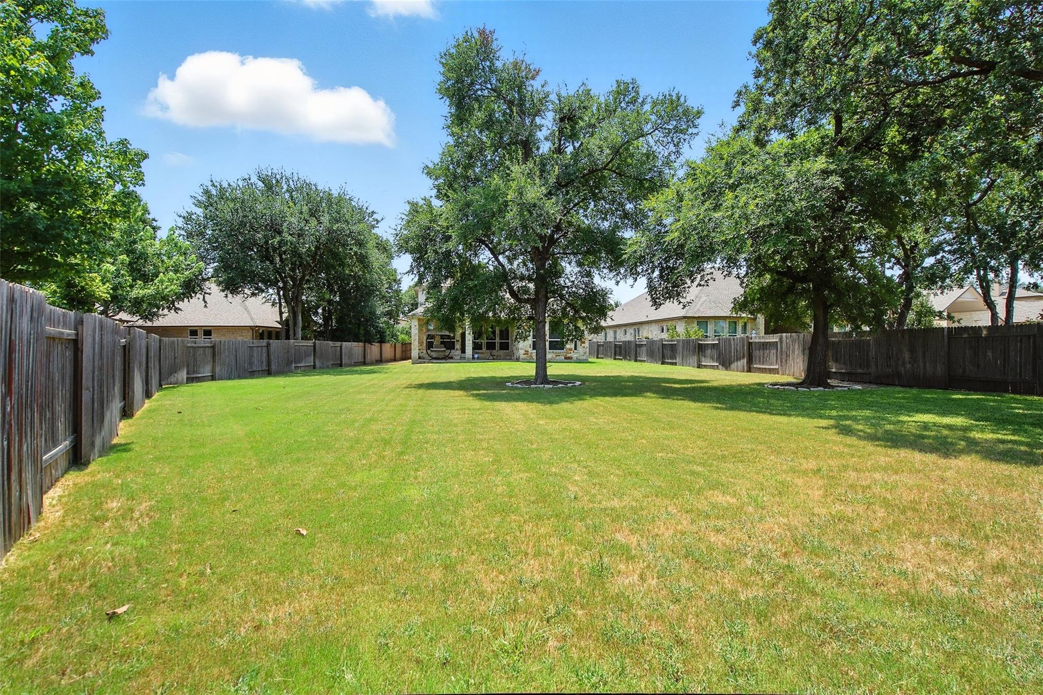 14100 Laurinburg Dr, Austin, TX 78717