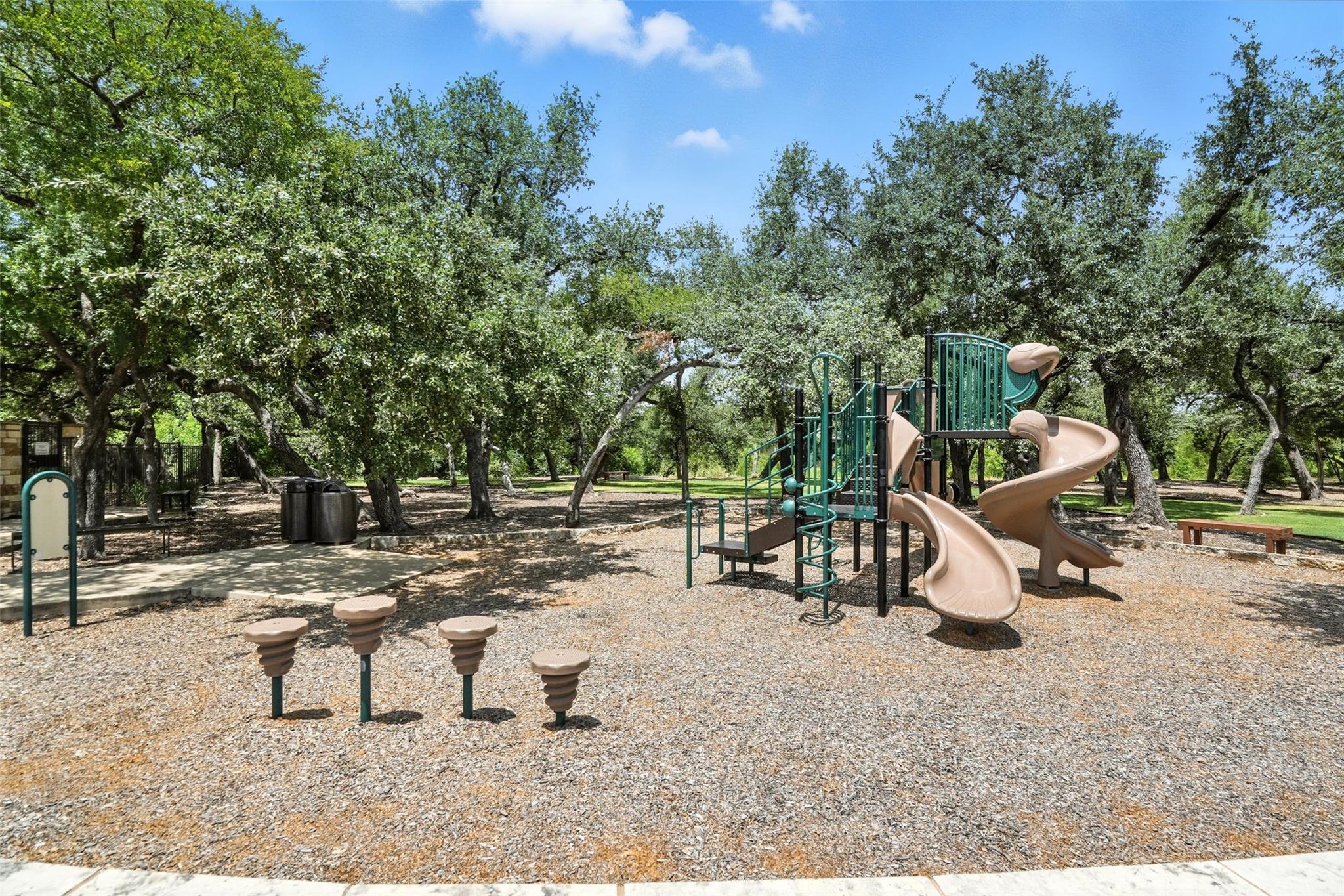 14100 Laurinburg Dr, Austin, TX 78717