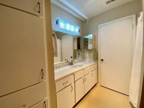 903 The High Rd, Austin, TX 78746