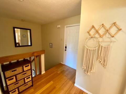 903 The High Rd, Austin, TX 78746