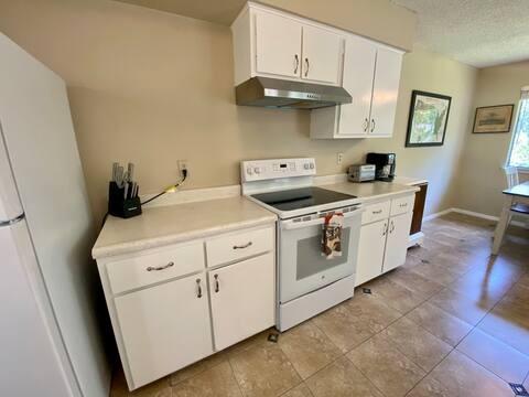 903 The High Rd, Austin, TX 78746