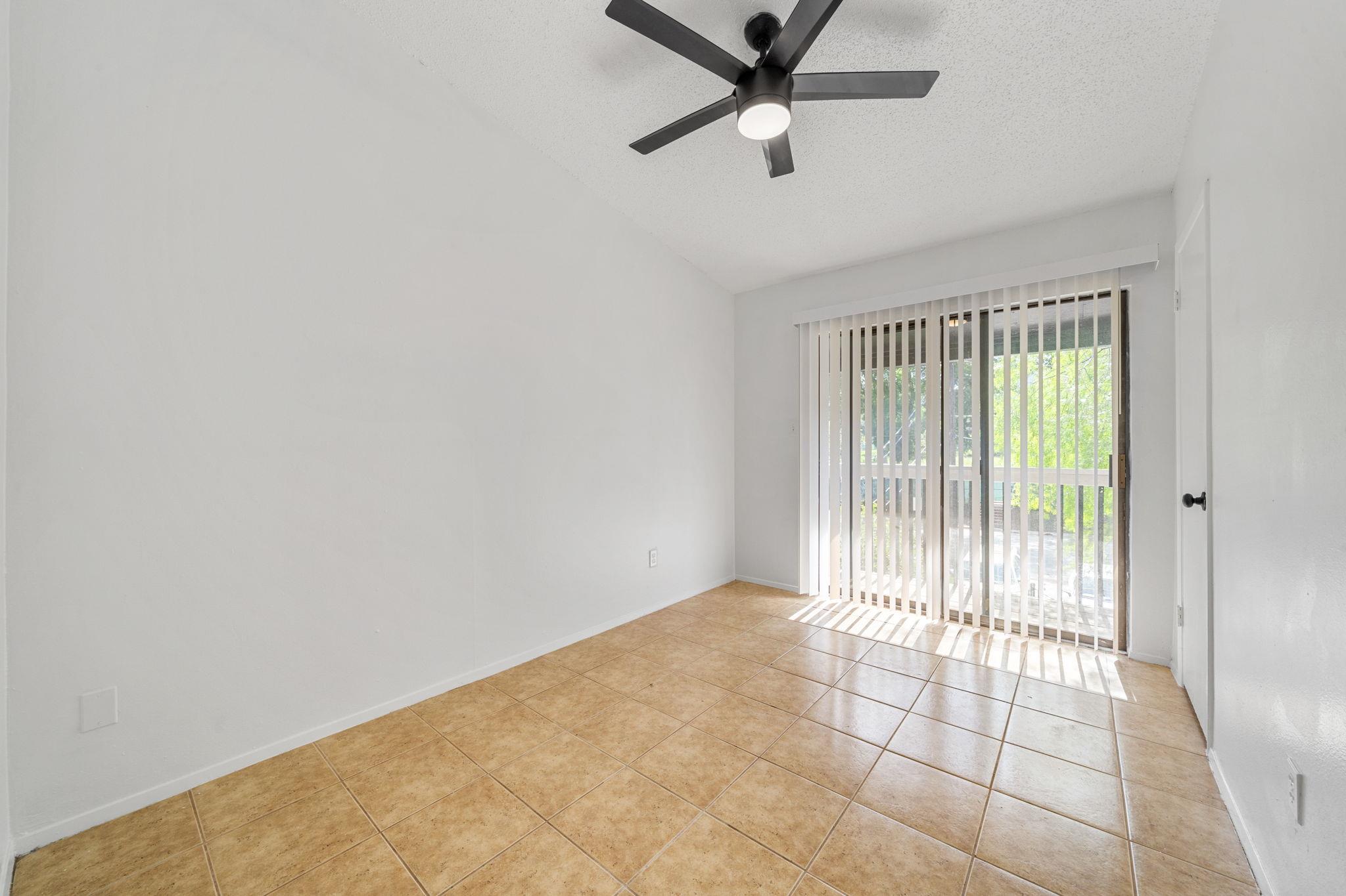 2410 Longview St # D-301, Austin, TX 78705