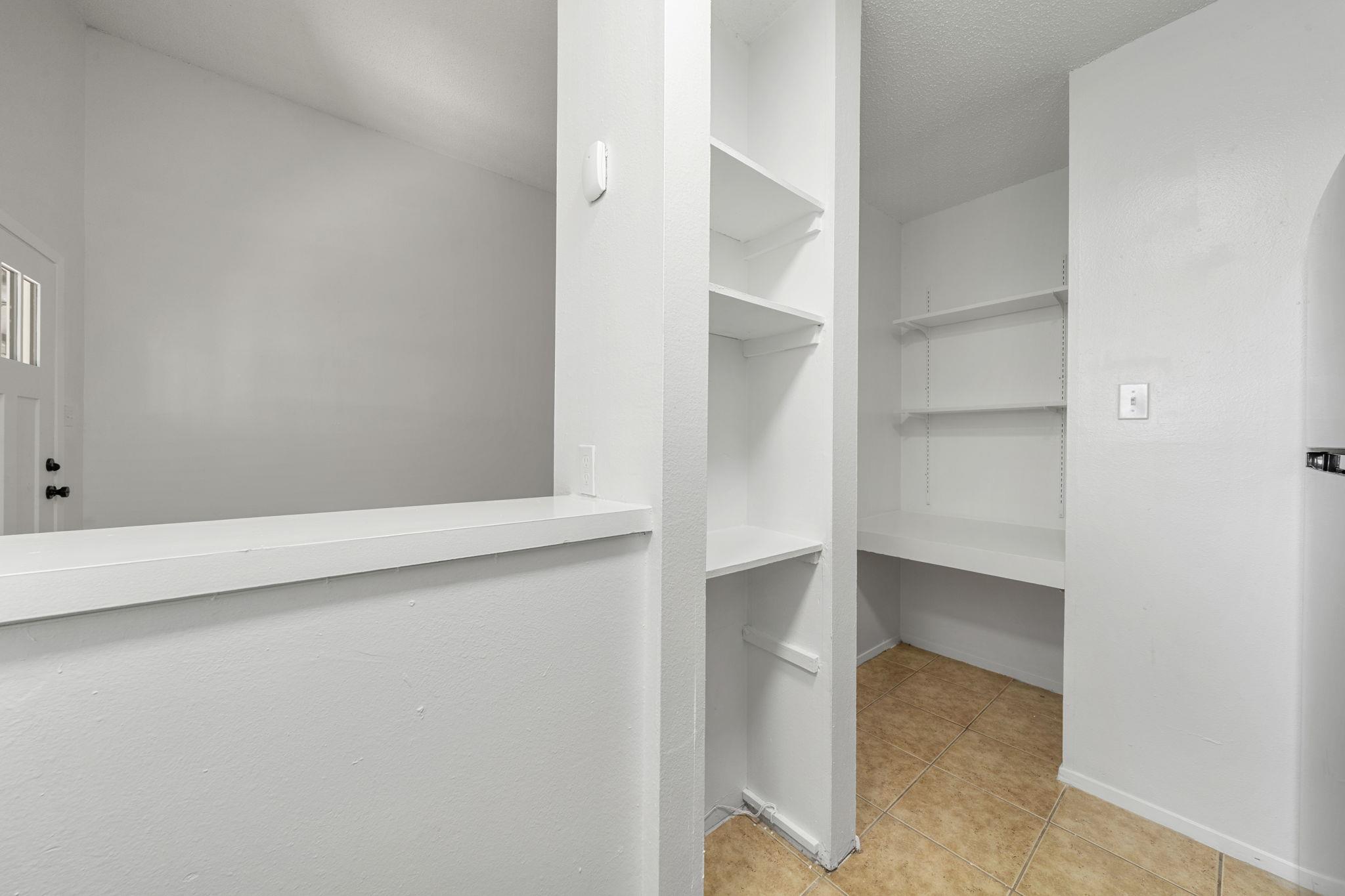 2410 Longview St # D-301, Austin, TX 78705