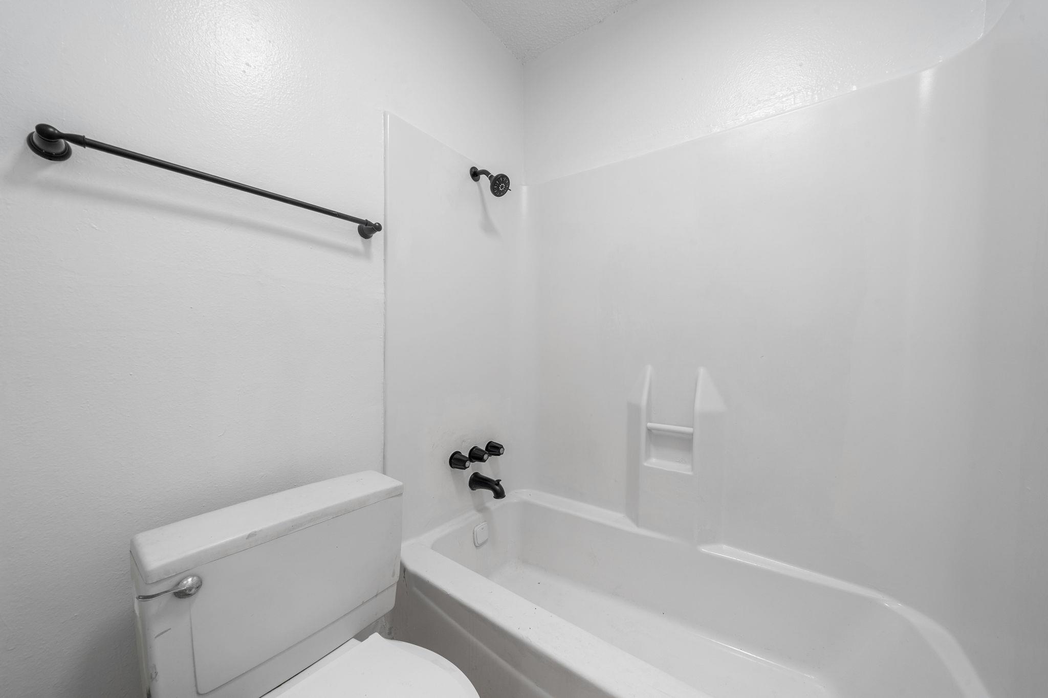 2410 Longview St # D-301, Austin, TX 78705