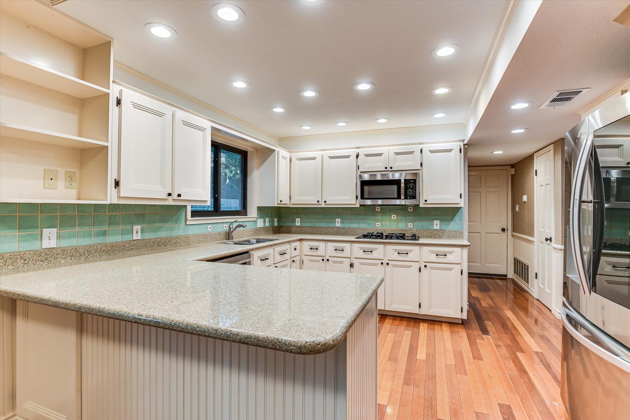 11210 Deadoak Ln, Austin, TX 78759