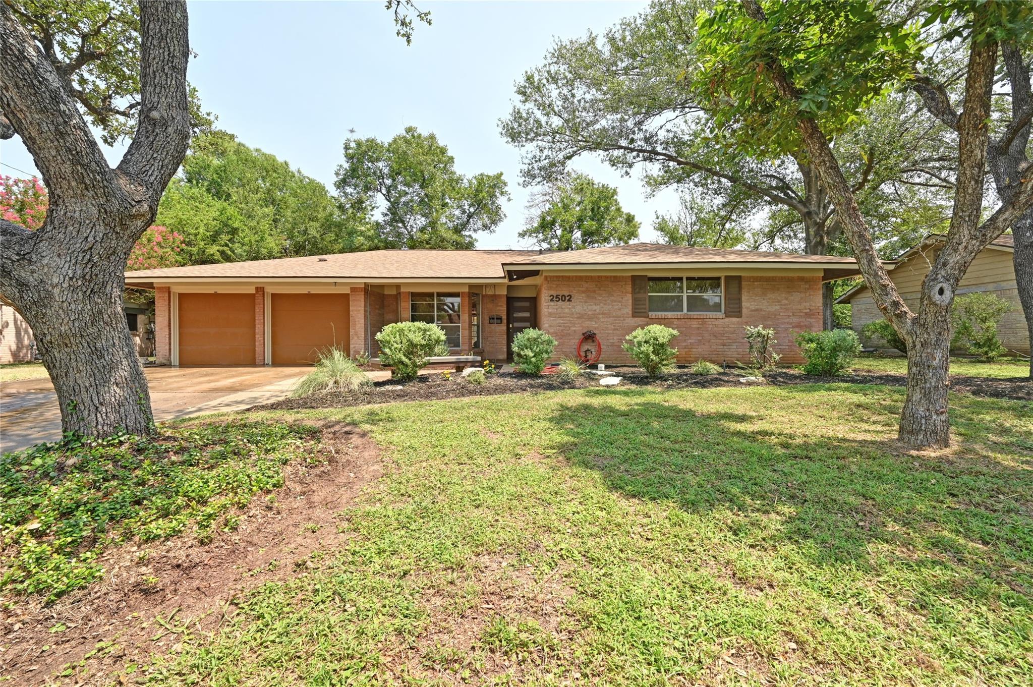 2502 LANSBURY Dr, Austin, TX 78723