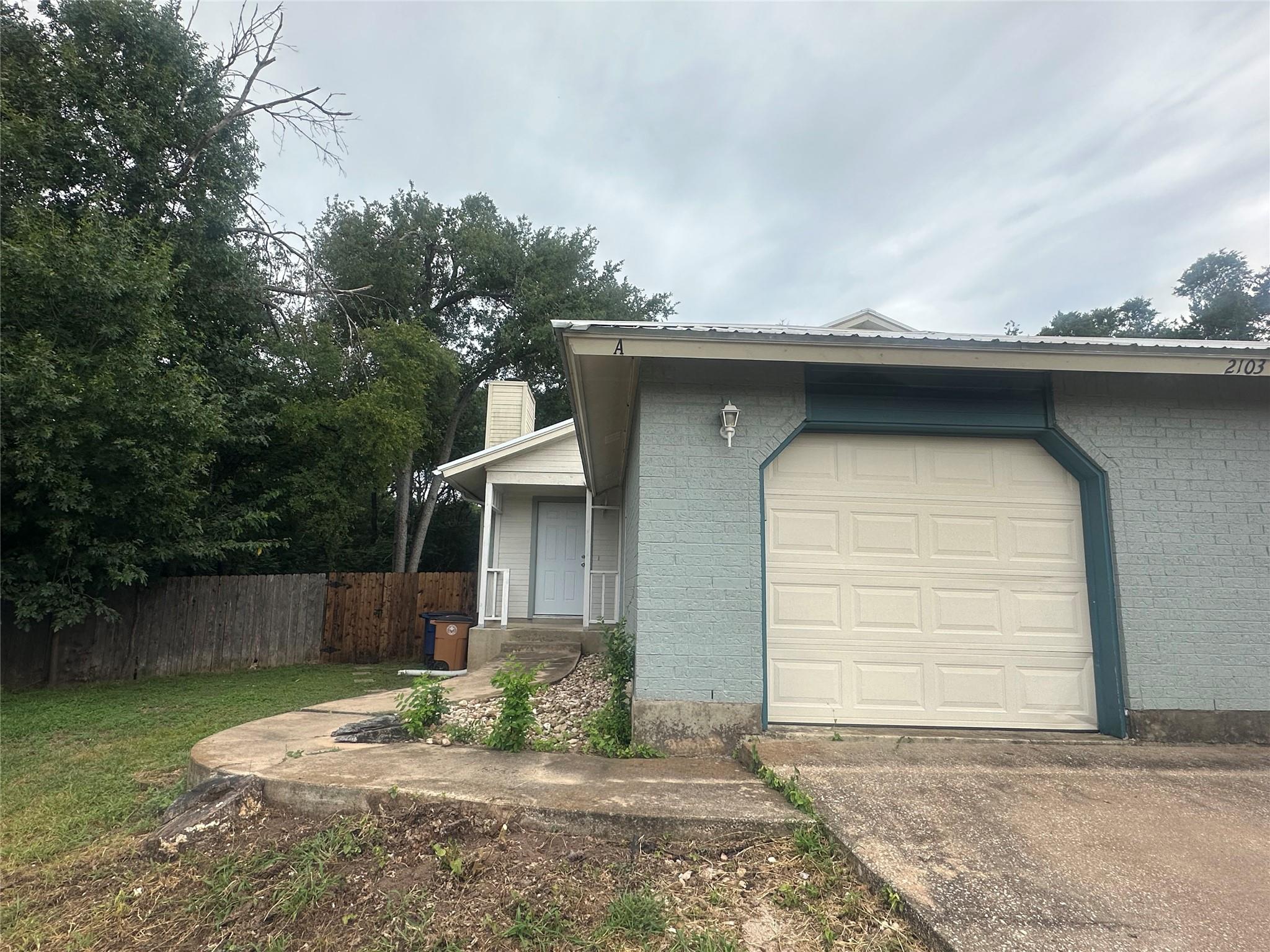 2103 Granberry Dr # A, Austin, TX 78745