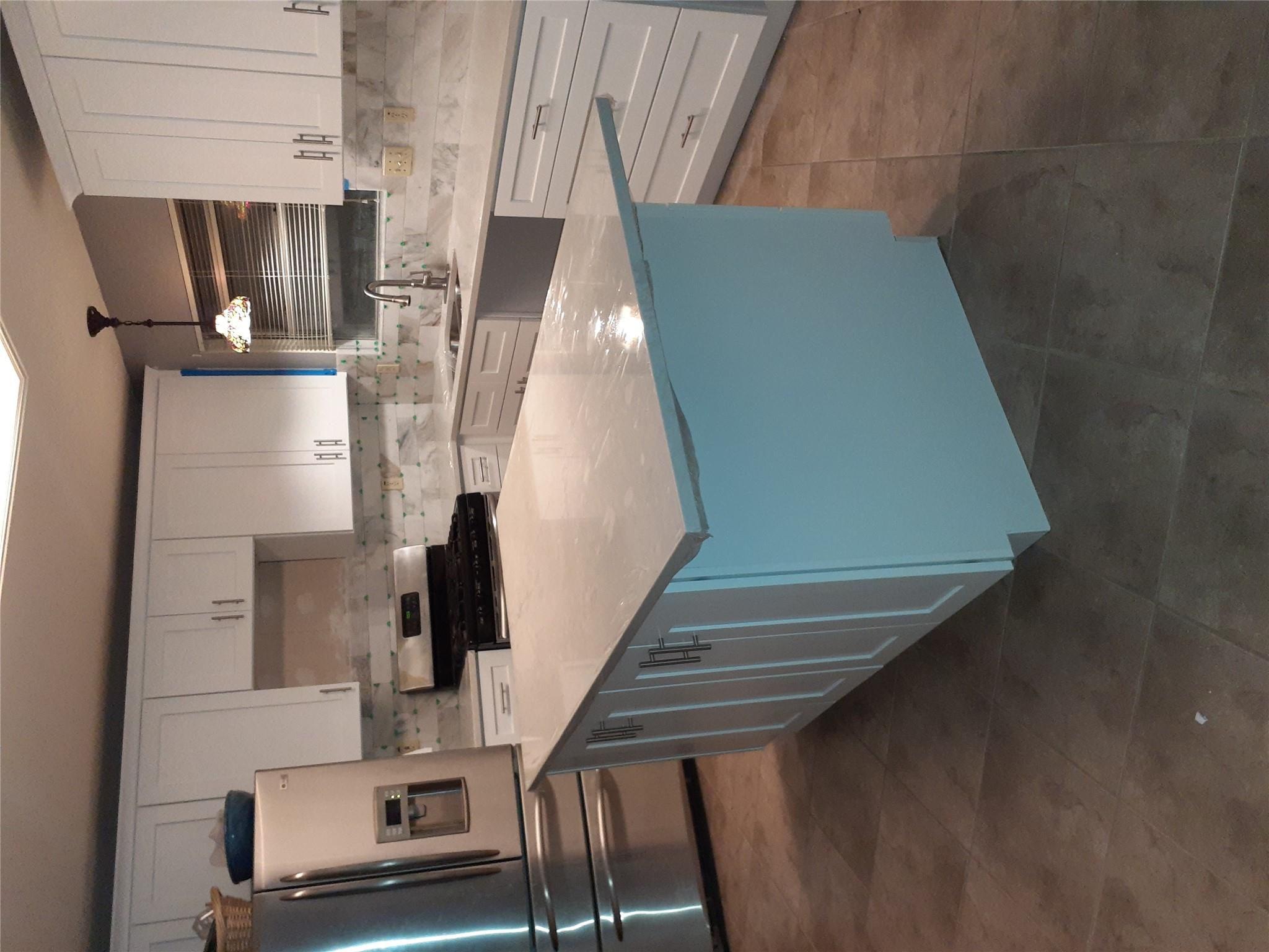 1110 Mountain View Dr, Pflugerville, TX 78660