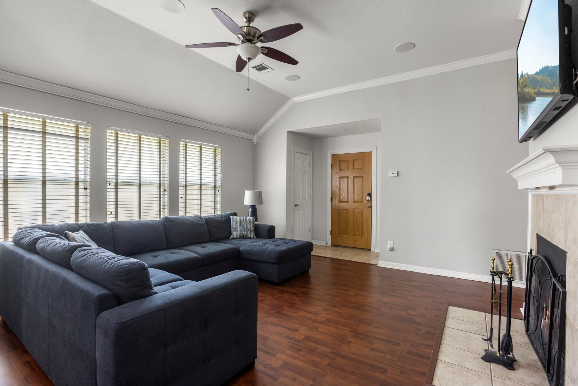 19209 Sunken Creek Pass, Pflugerville, TX 78660