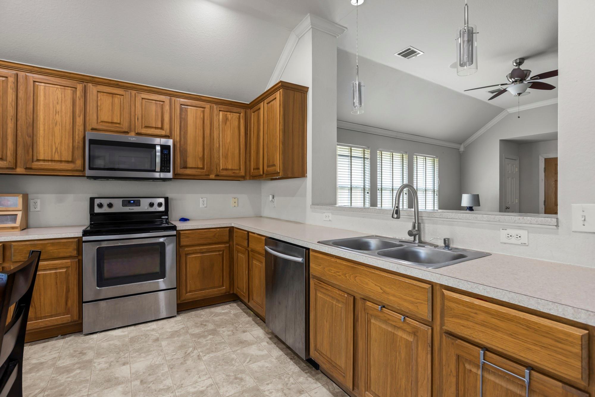 19209 Sunken Creek Pass, Pflugerville, TX 78660