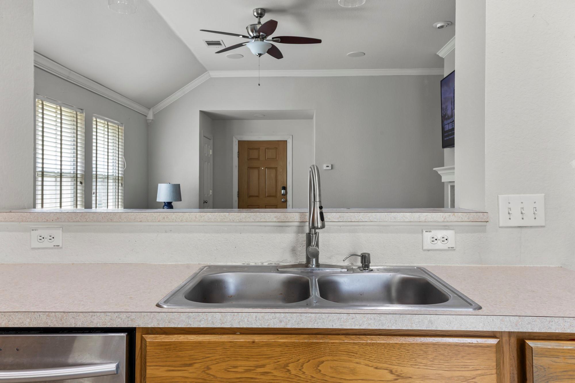 19209 Sunken Creek Pass, Pflugerville, TX 78660
