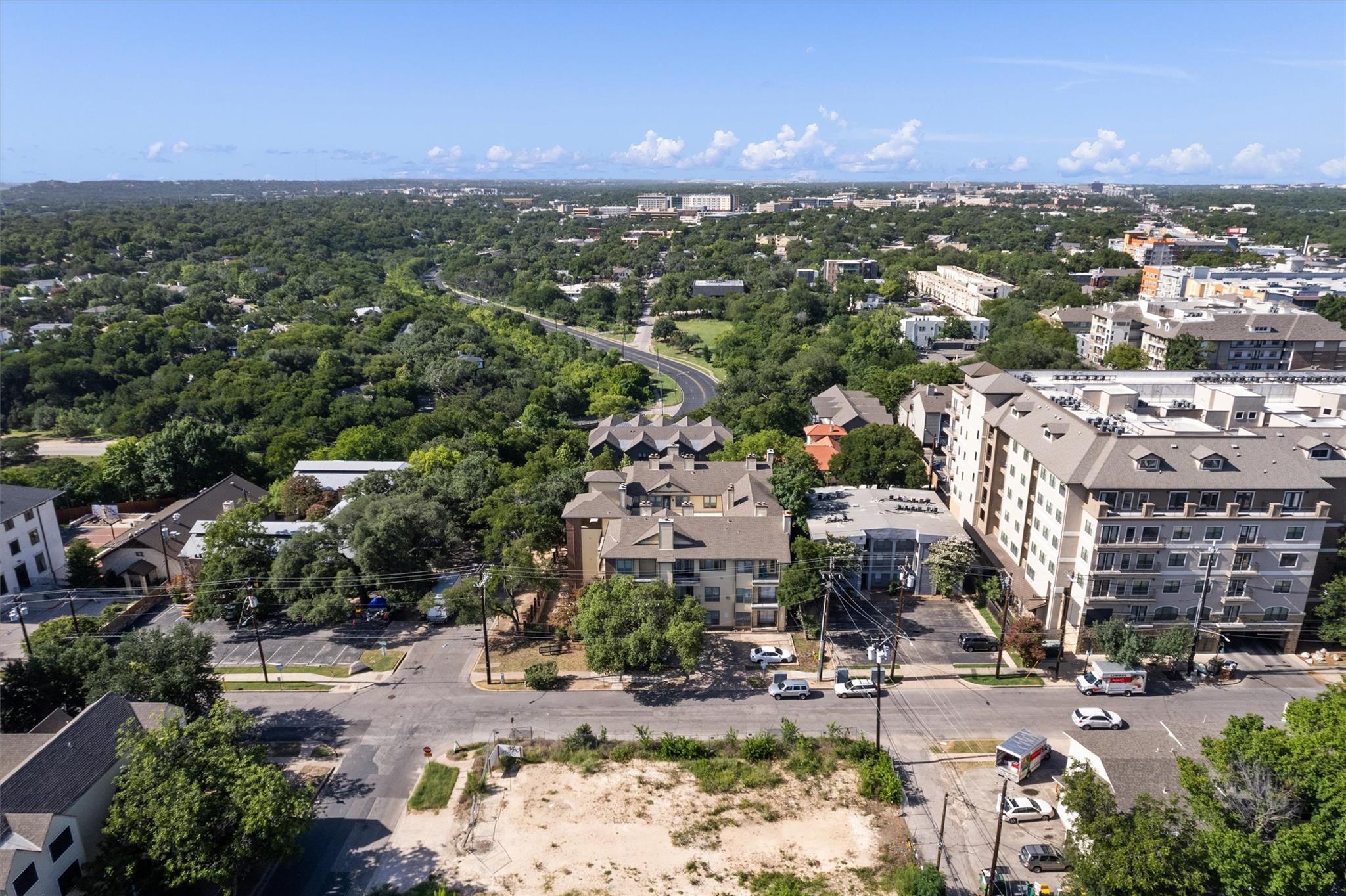 914 W 26th St # 301, Austin, TX 78705
