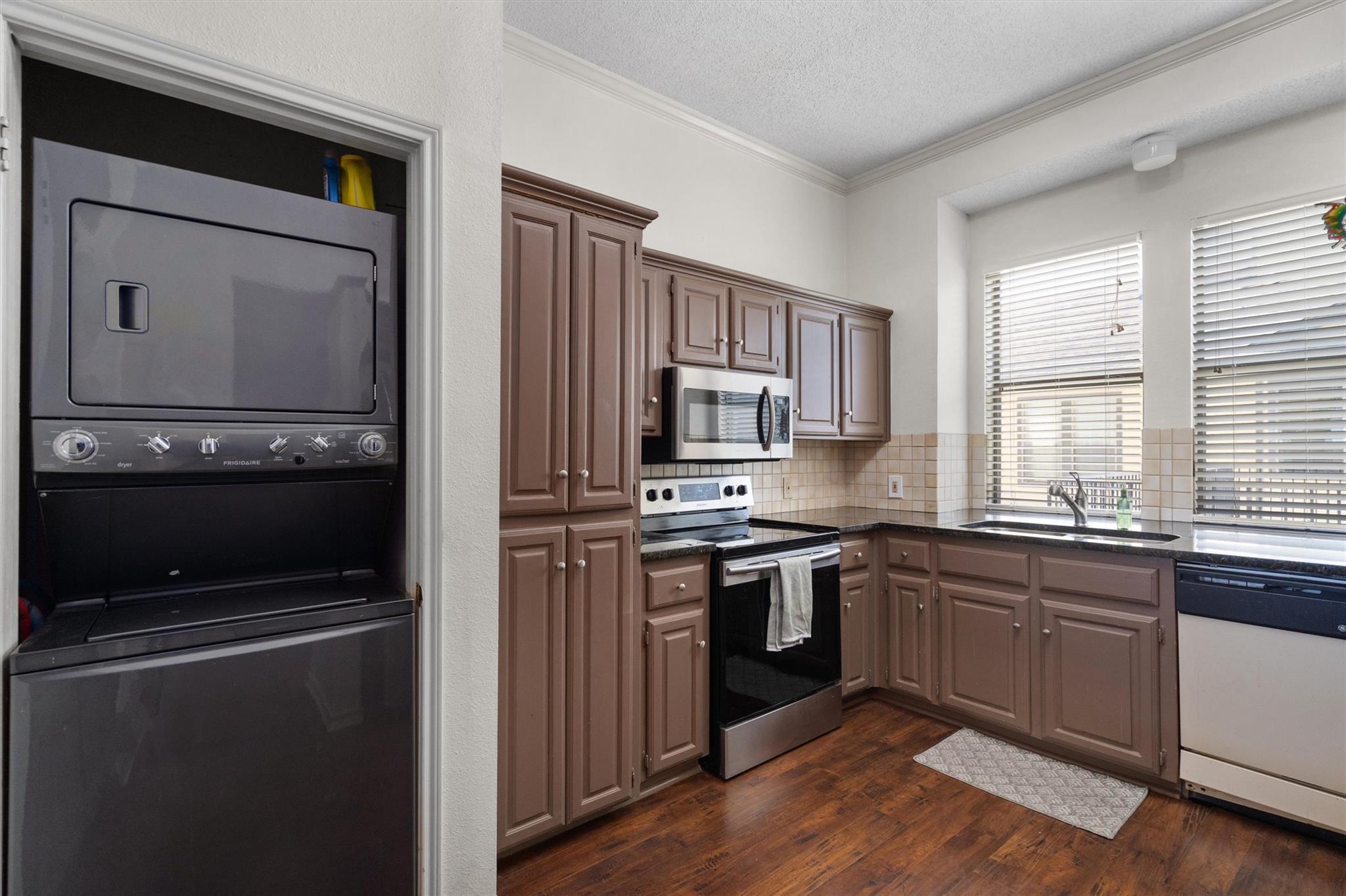 914 W 26th St # 301, Austin, TX 78705