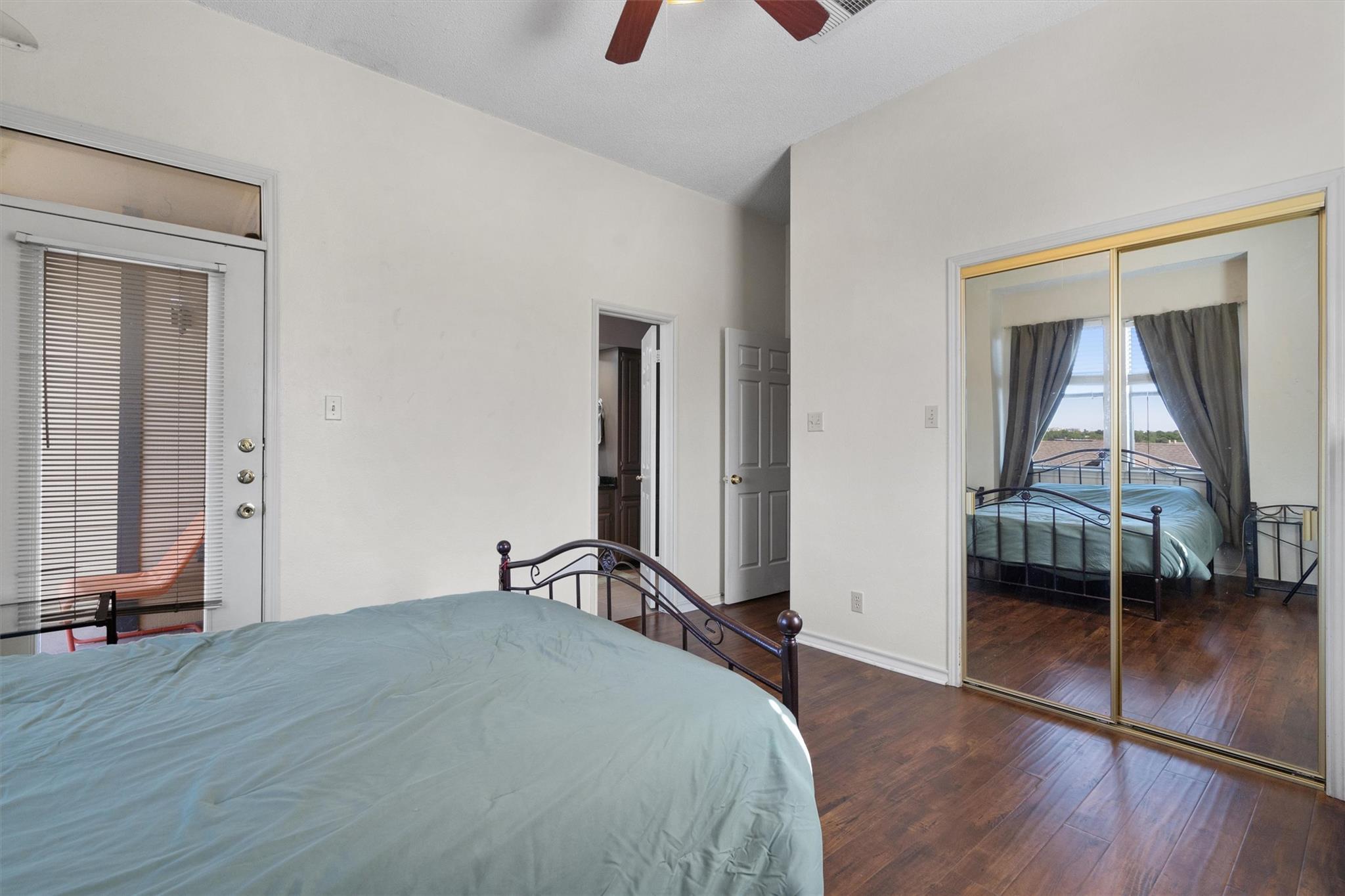 914 W 26th St # 301, Austin, TX 78705