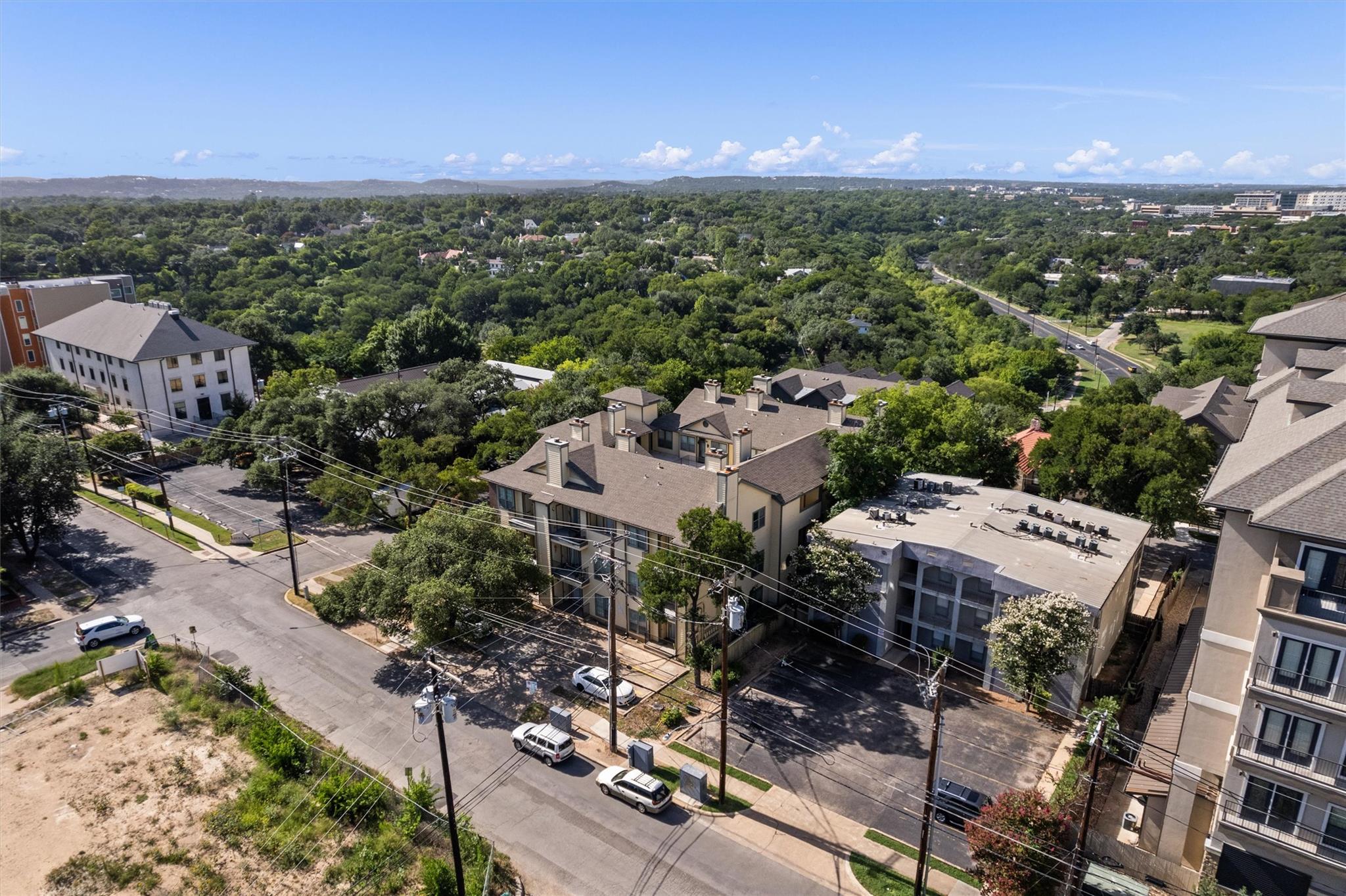 914 W 26th St # 301, Austin, TX 78705