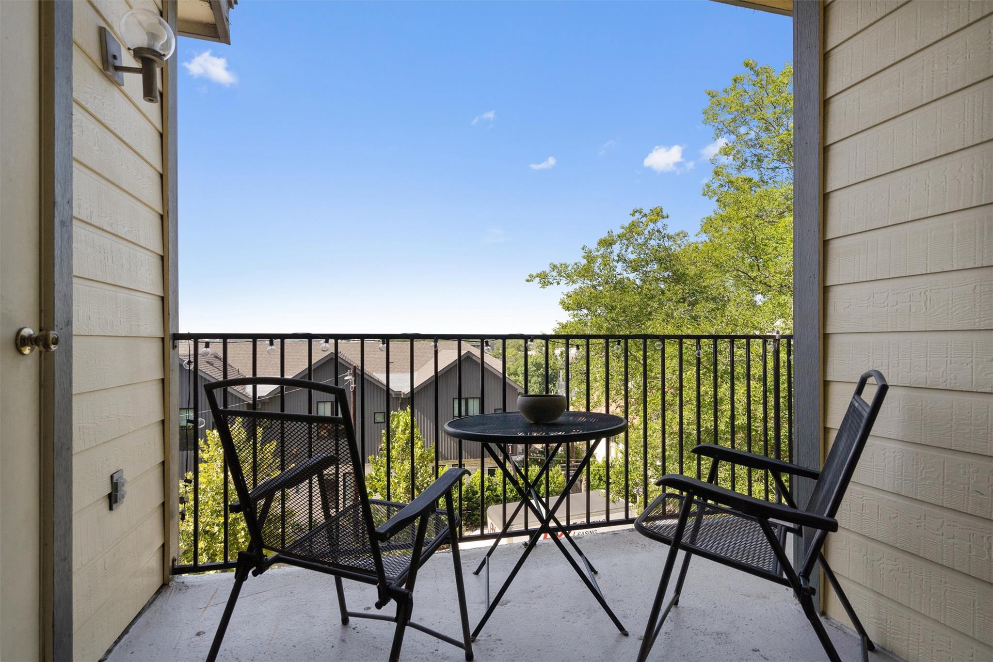 914 W 26th St # 301, Austin, TX 78705