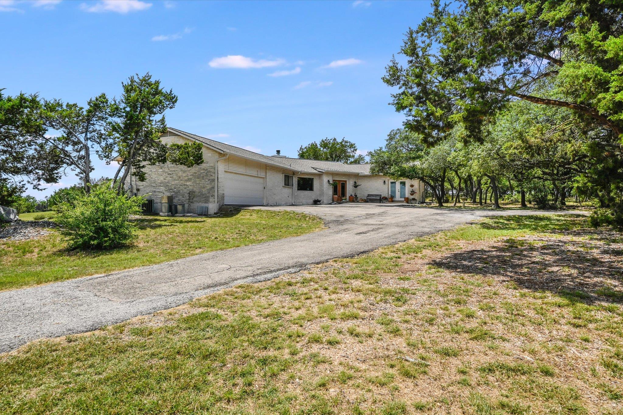 14140 Sawyer Ranch Rd, Dripping Springs, TX 78620