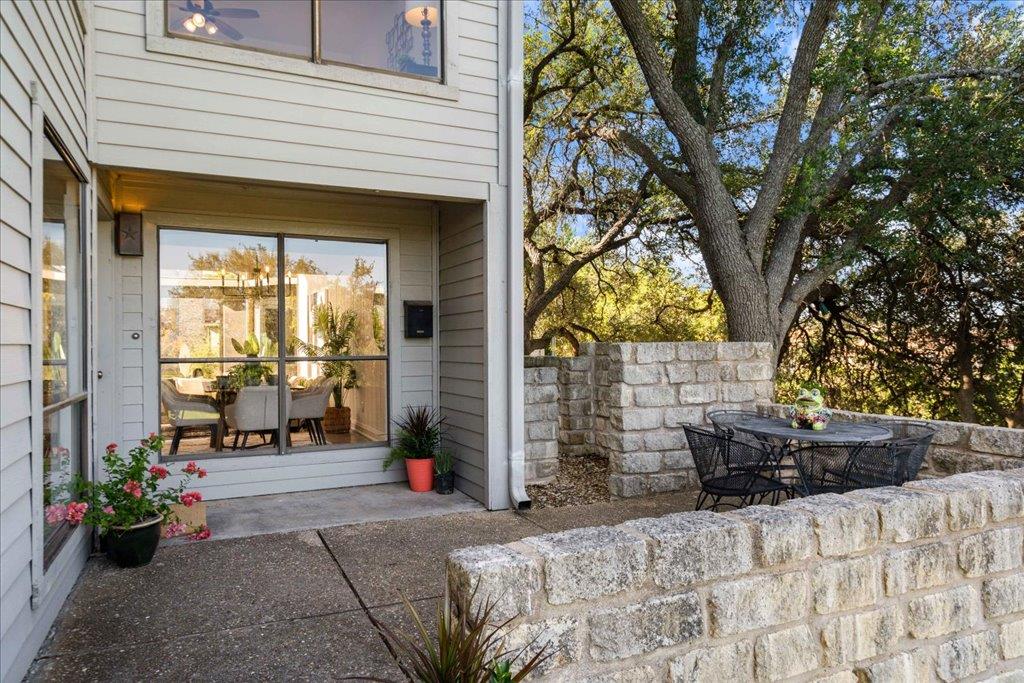 187 World Of Tennis Sq, Lakeway, TX 78738