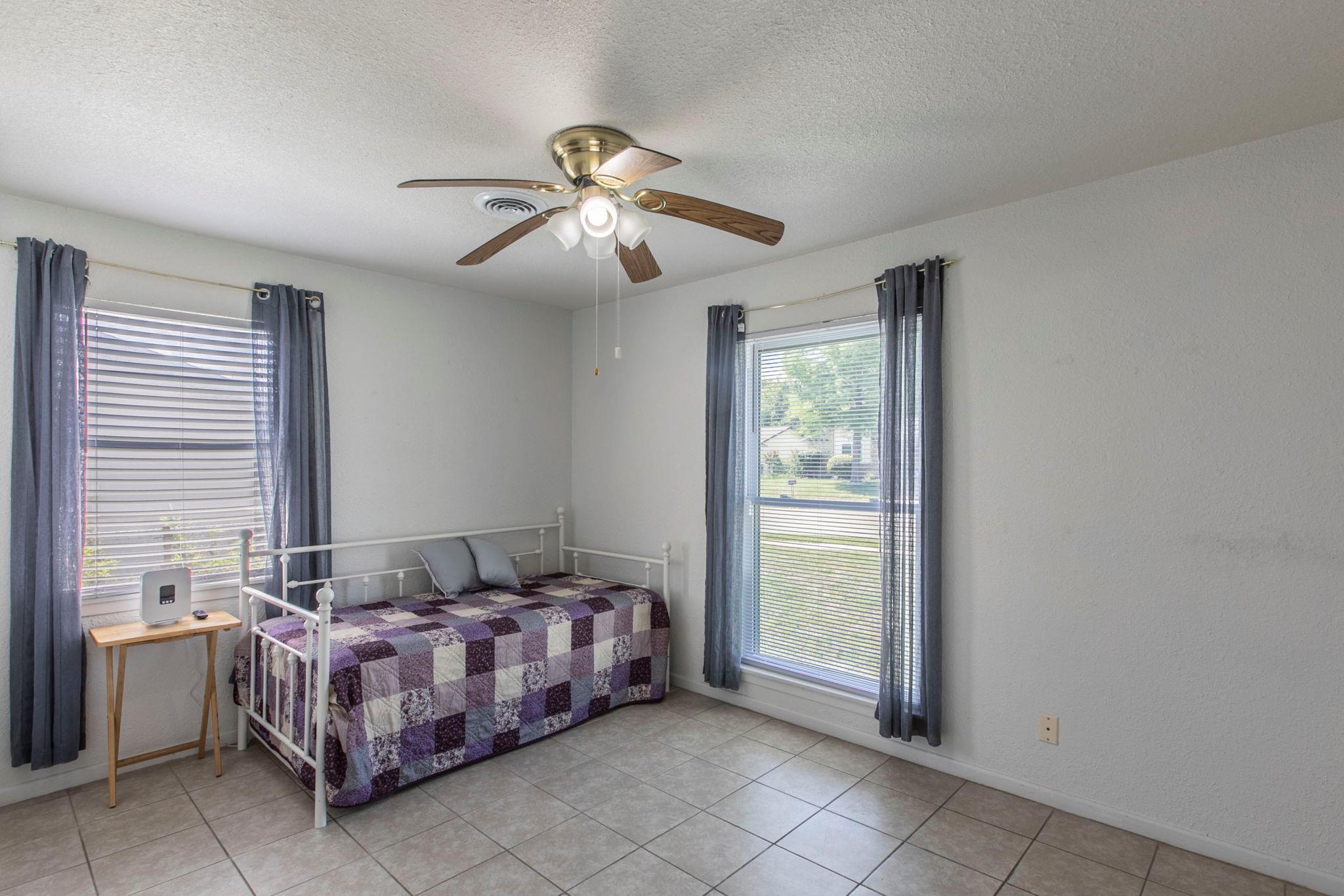 1211 Leader Dr, Killeen, TX 76549