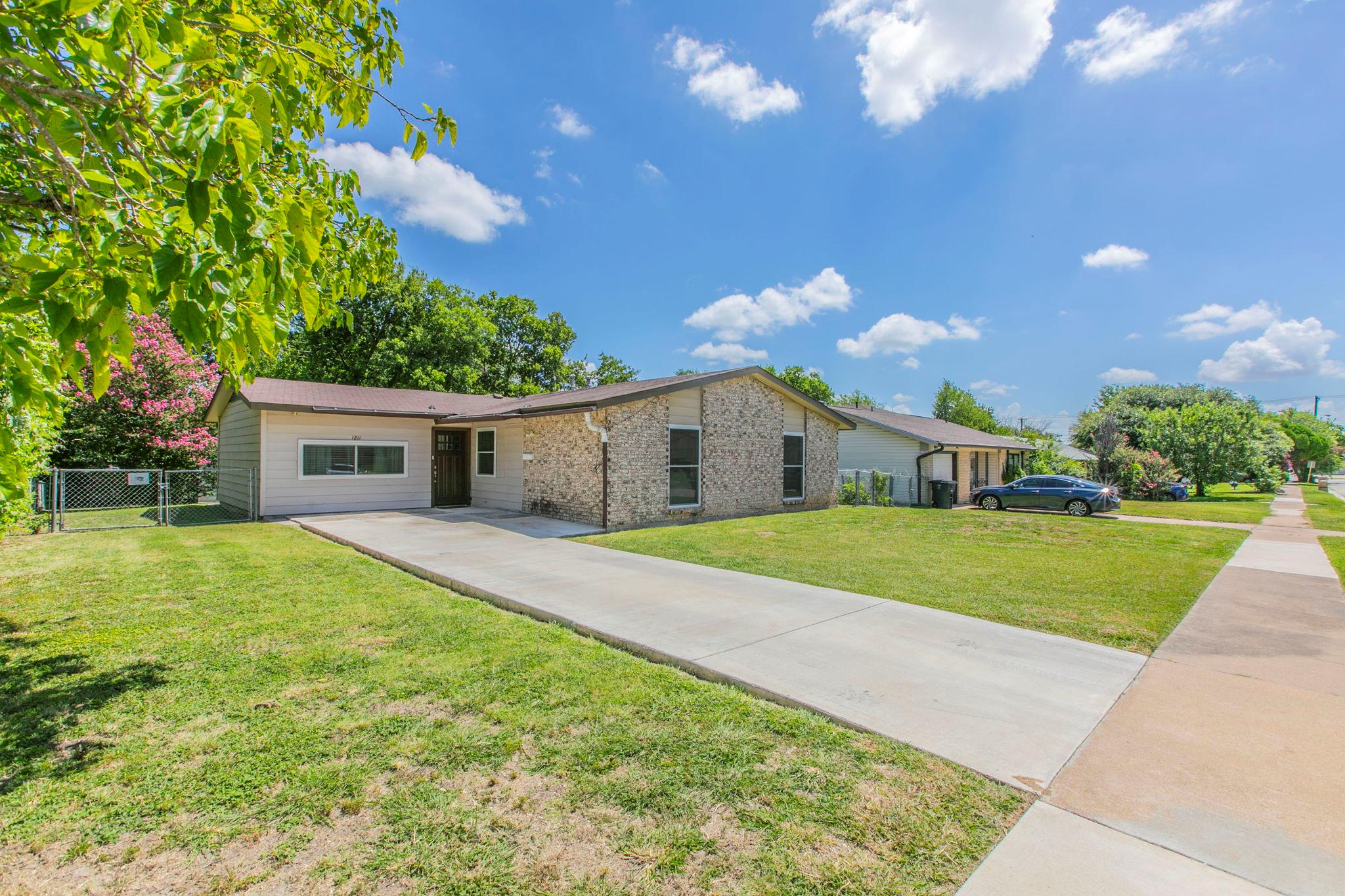 1211 Leader Dr, Killeen, TX 76549