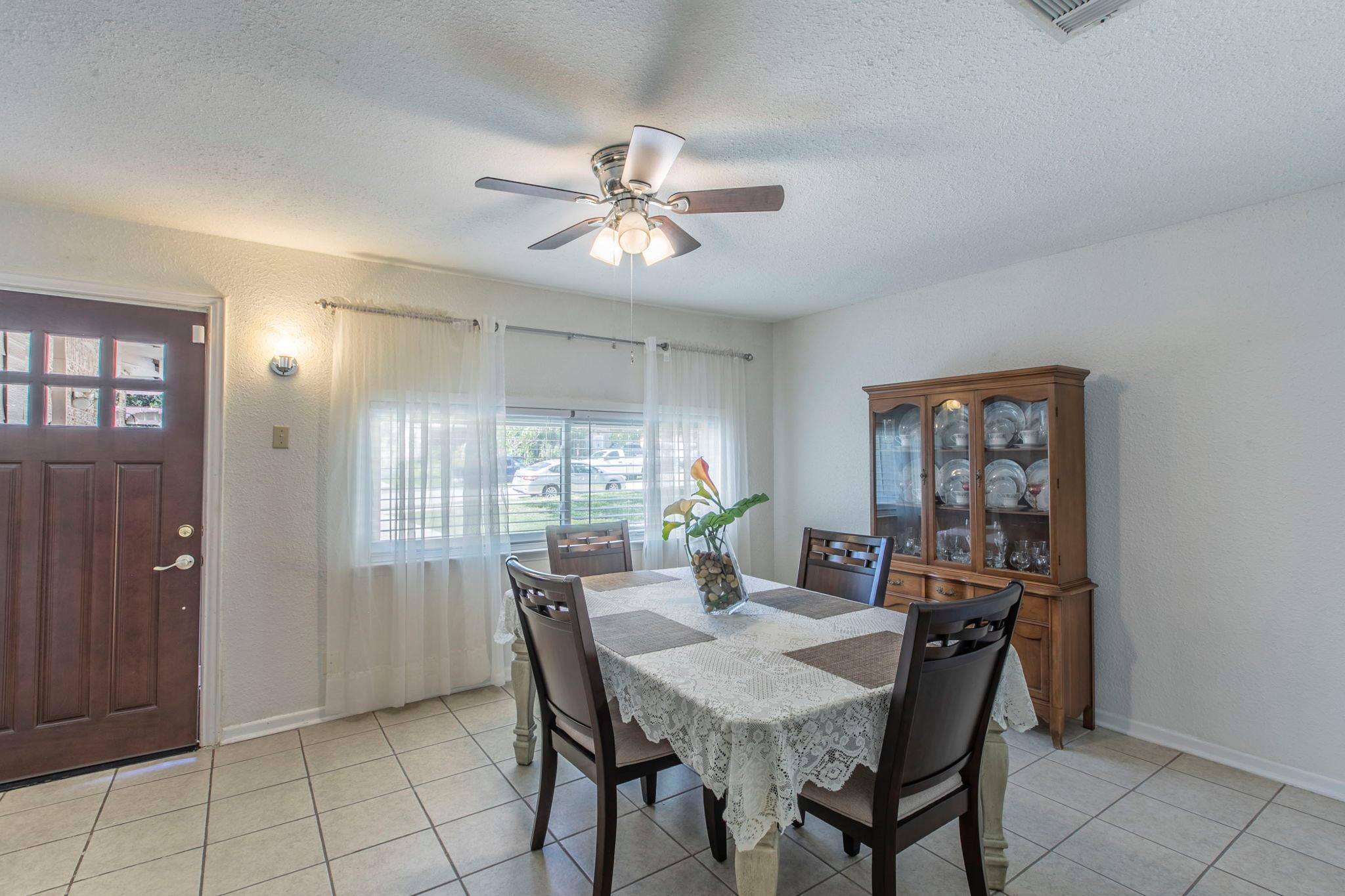 1211 Leader Dr, Killeen, TX 76549