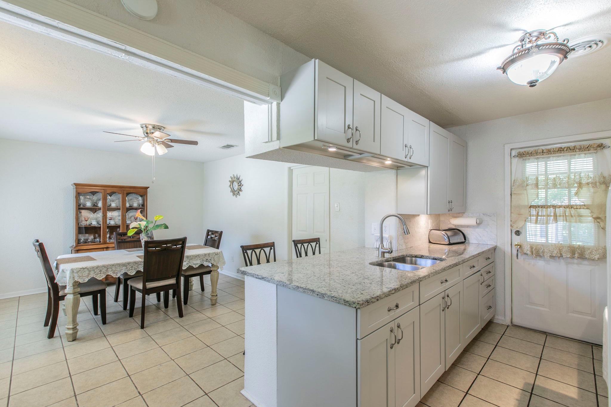 1211 Leader Dr, Killeen, TX 76549