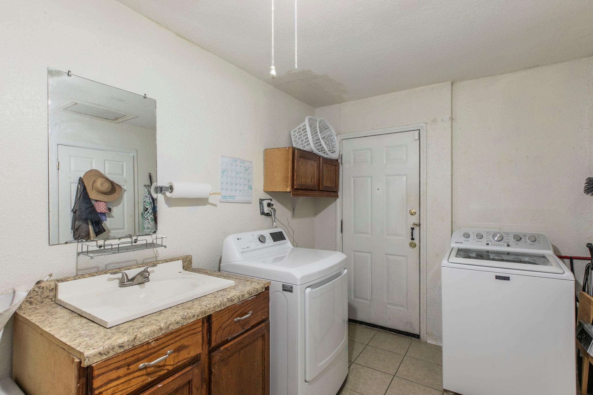 1211 Leader Dr, Killeen, TX 76549