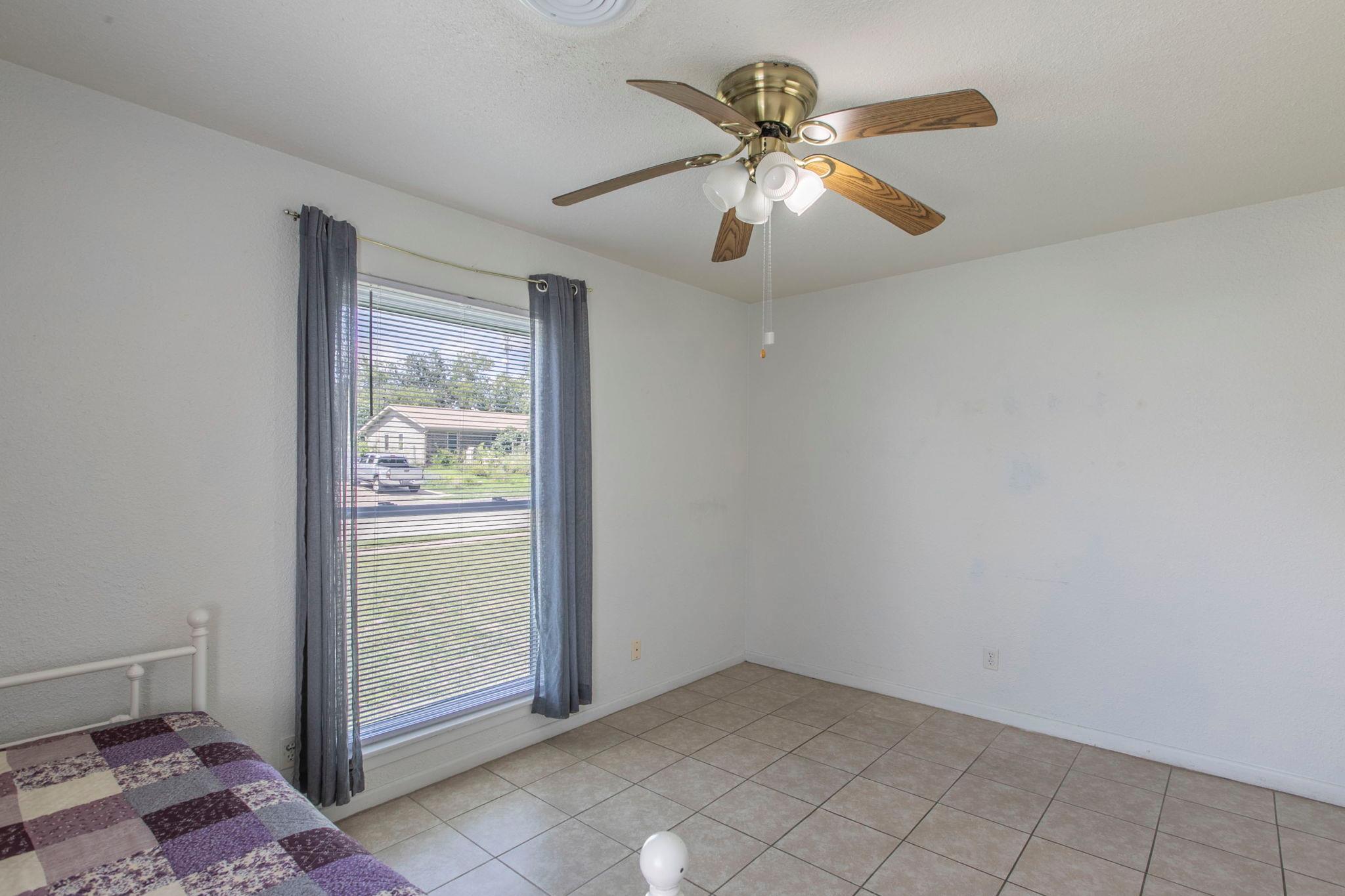 1211 Leader Dr, Killeen, TX 76549