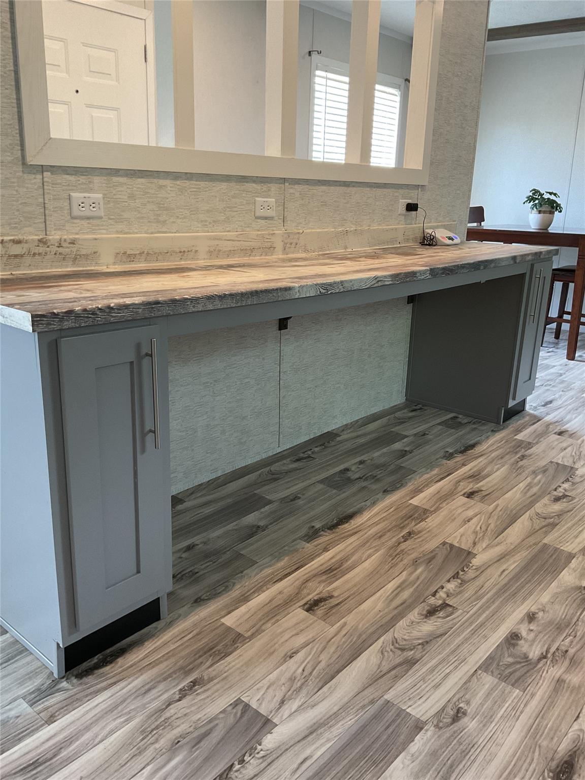 310 Randall Ave, Jefferson, TX 75657