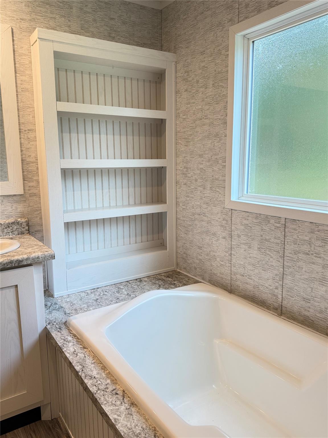 310 Randall Ave, Jefferson, TX 75657