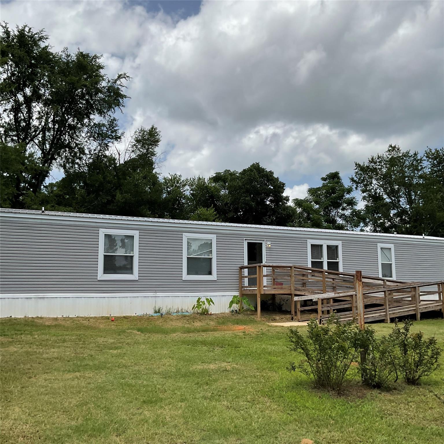 310 Randall Ave, Jefferson, TX 75657