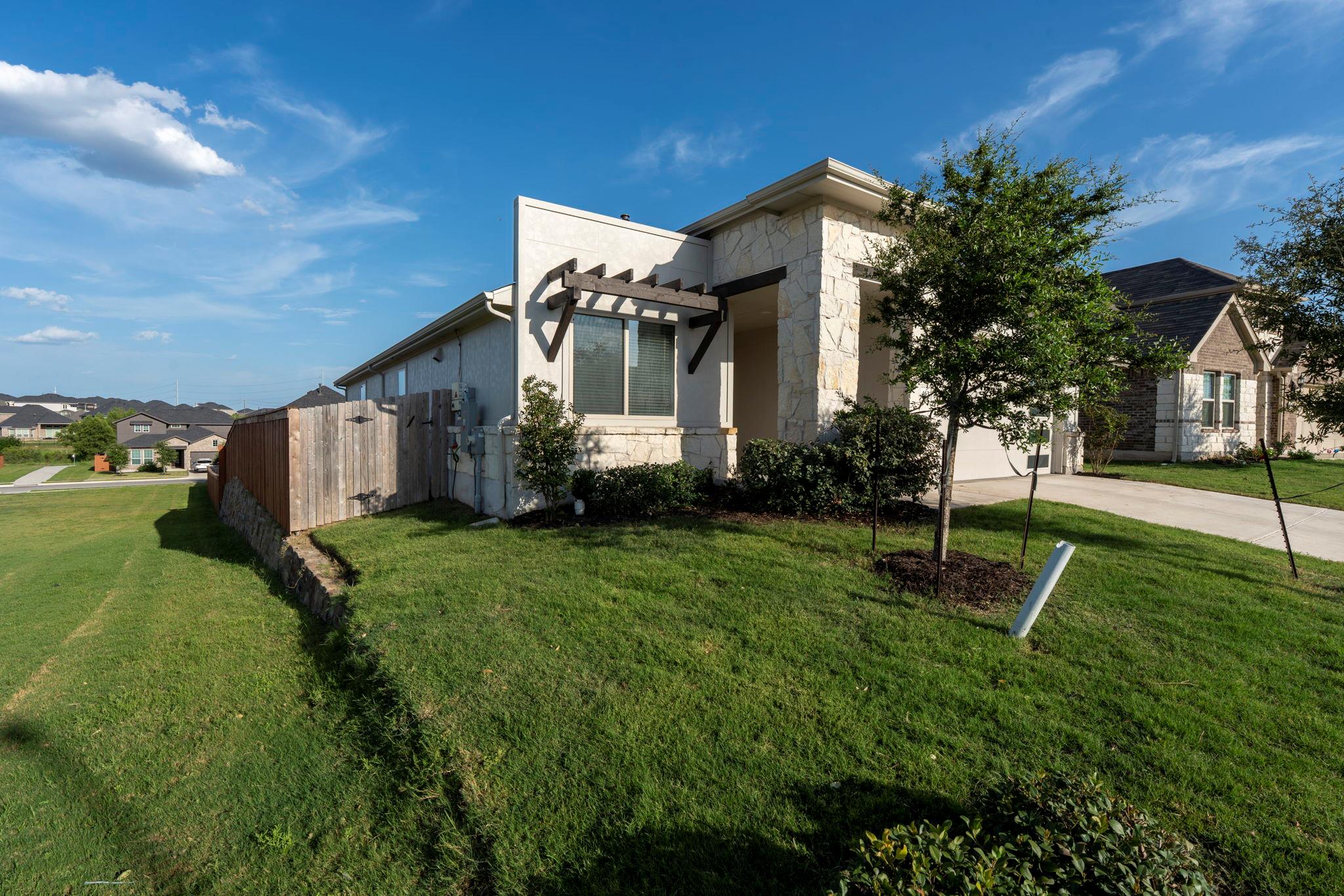 463 Oleander Loop, Buda, TX 78610