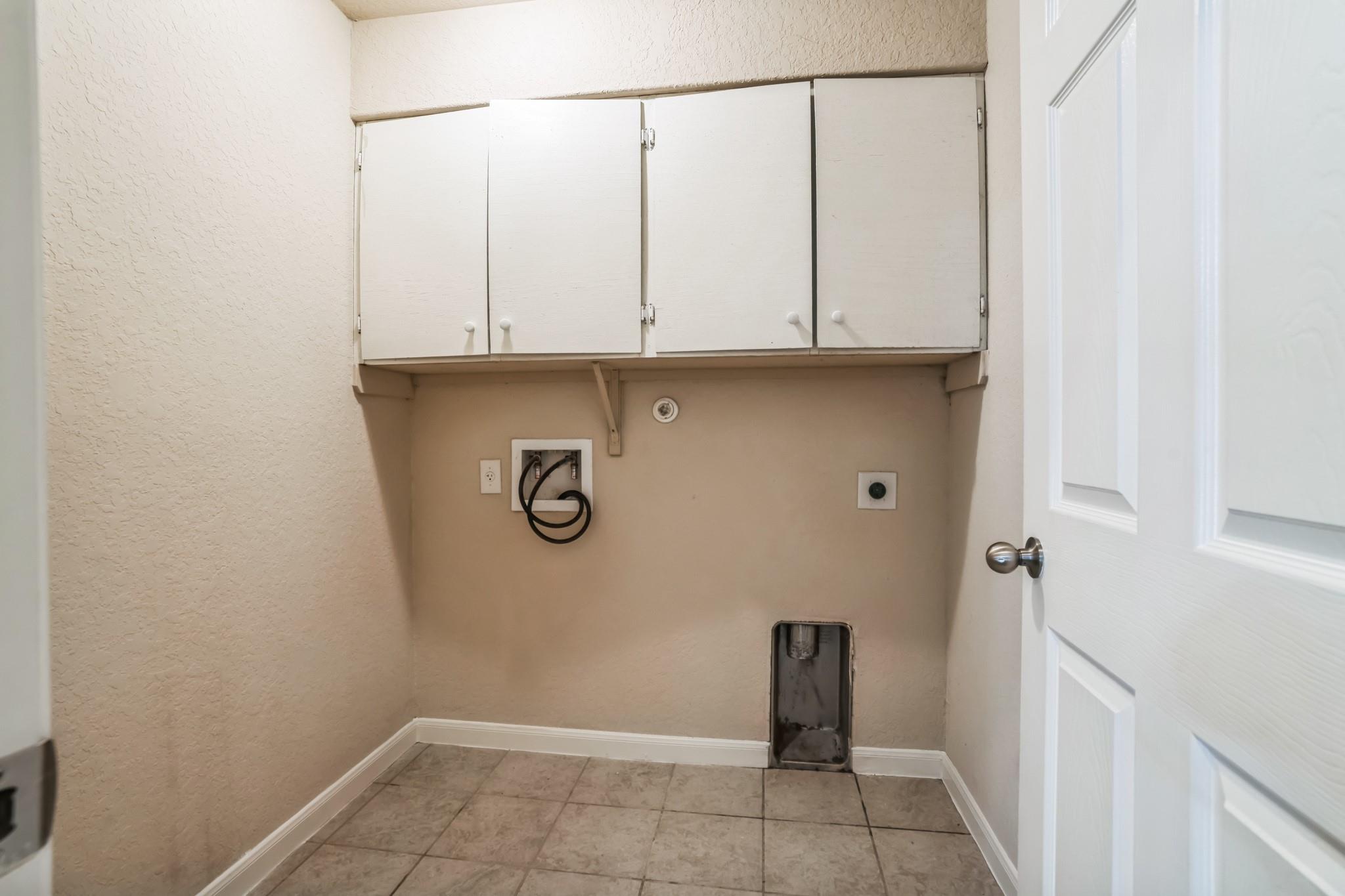 1513 Shenandoah Cv, Lockhart, TX 78644