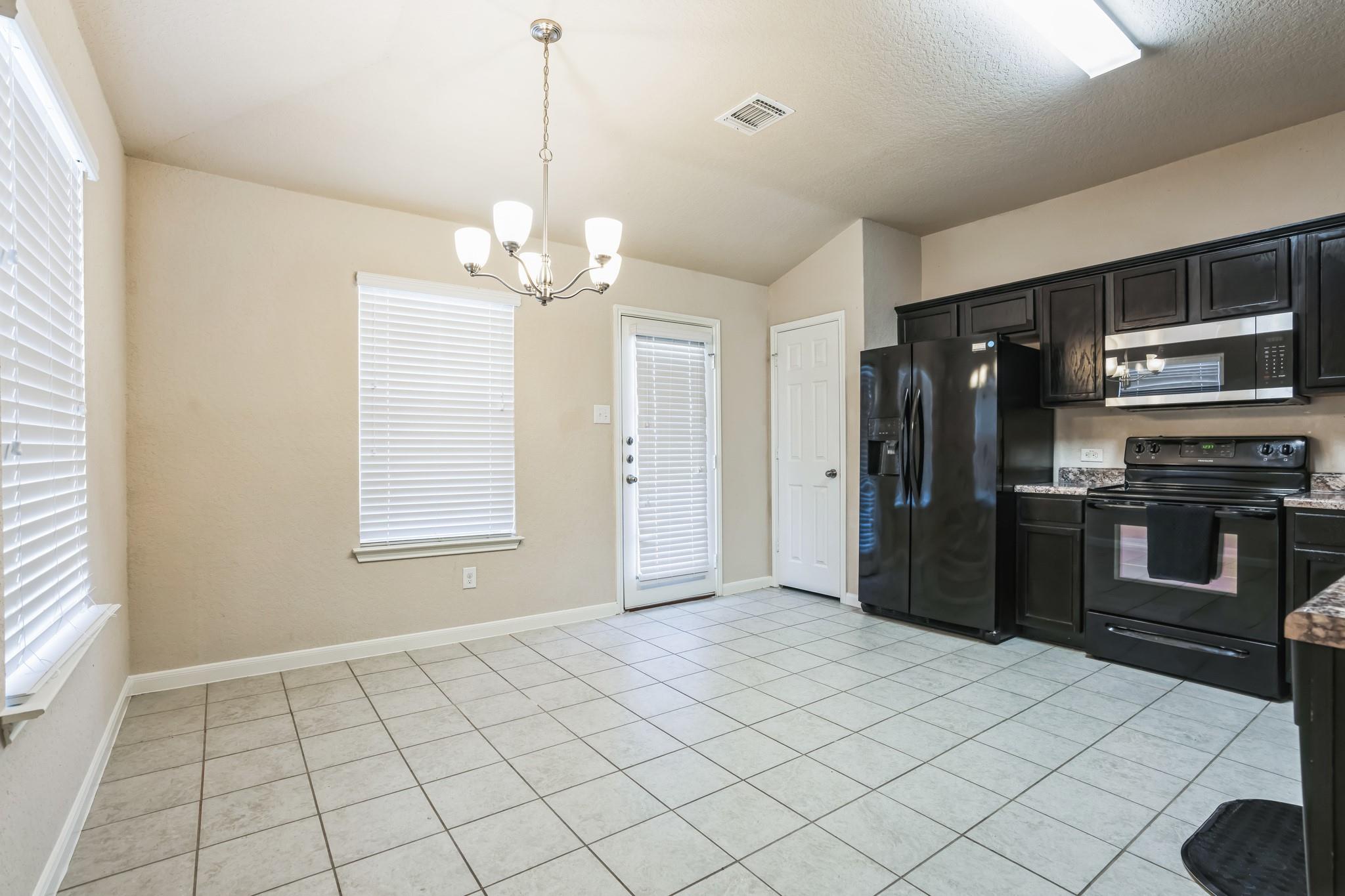 1513 Shenandoah Cv, Lockhart, TX 78644