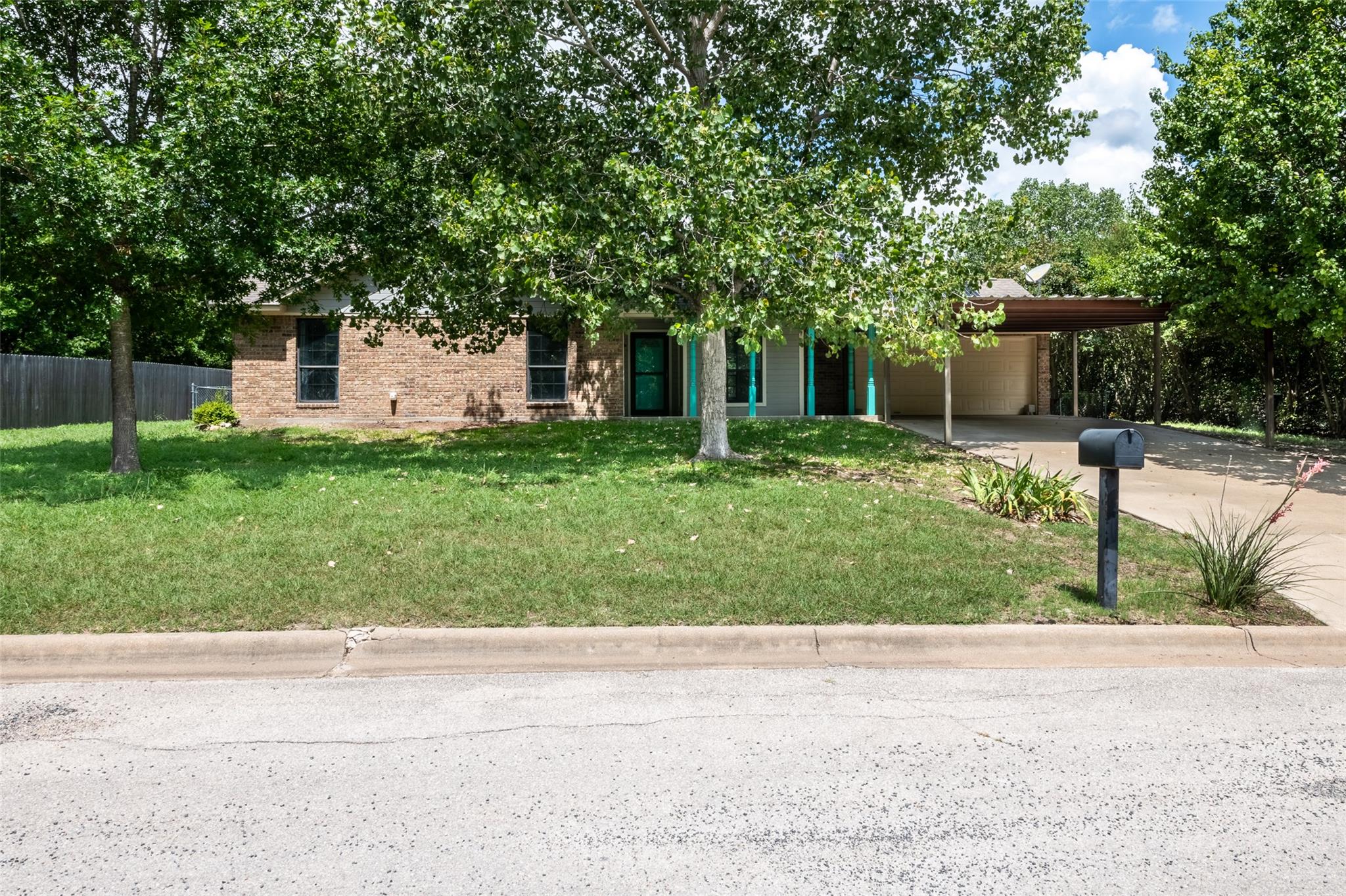403 Lee Dr, Hamilton, TX 76531