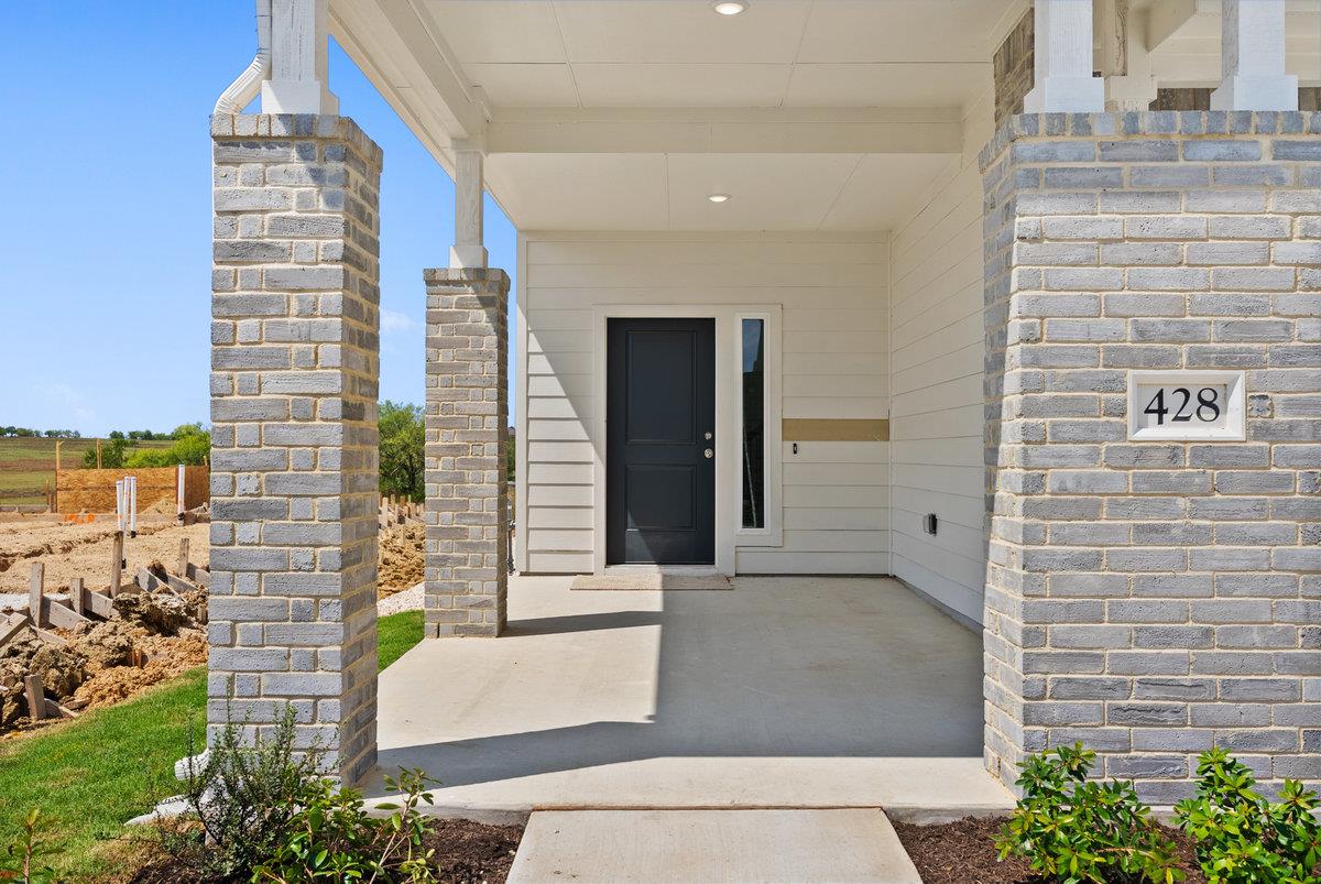 428 Young St, Buda, TX 78610