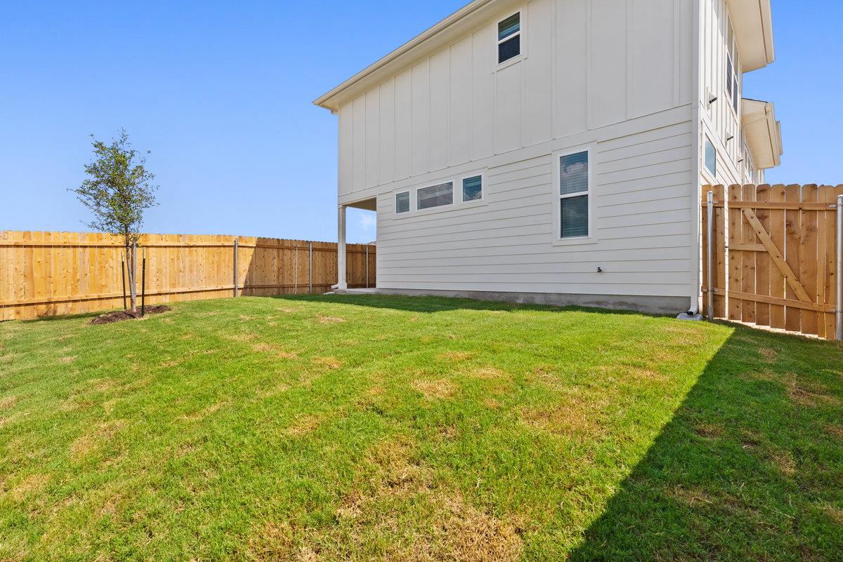 428 Young St, Buda, TX 78610