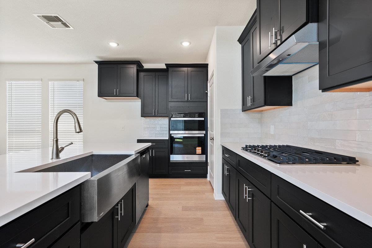 428 Young St, Buda, TX 78610