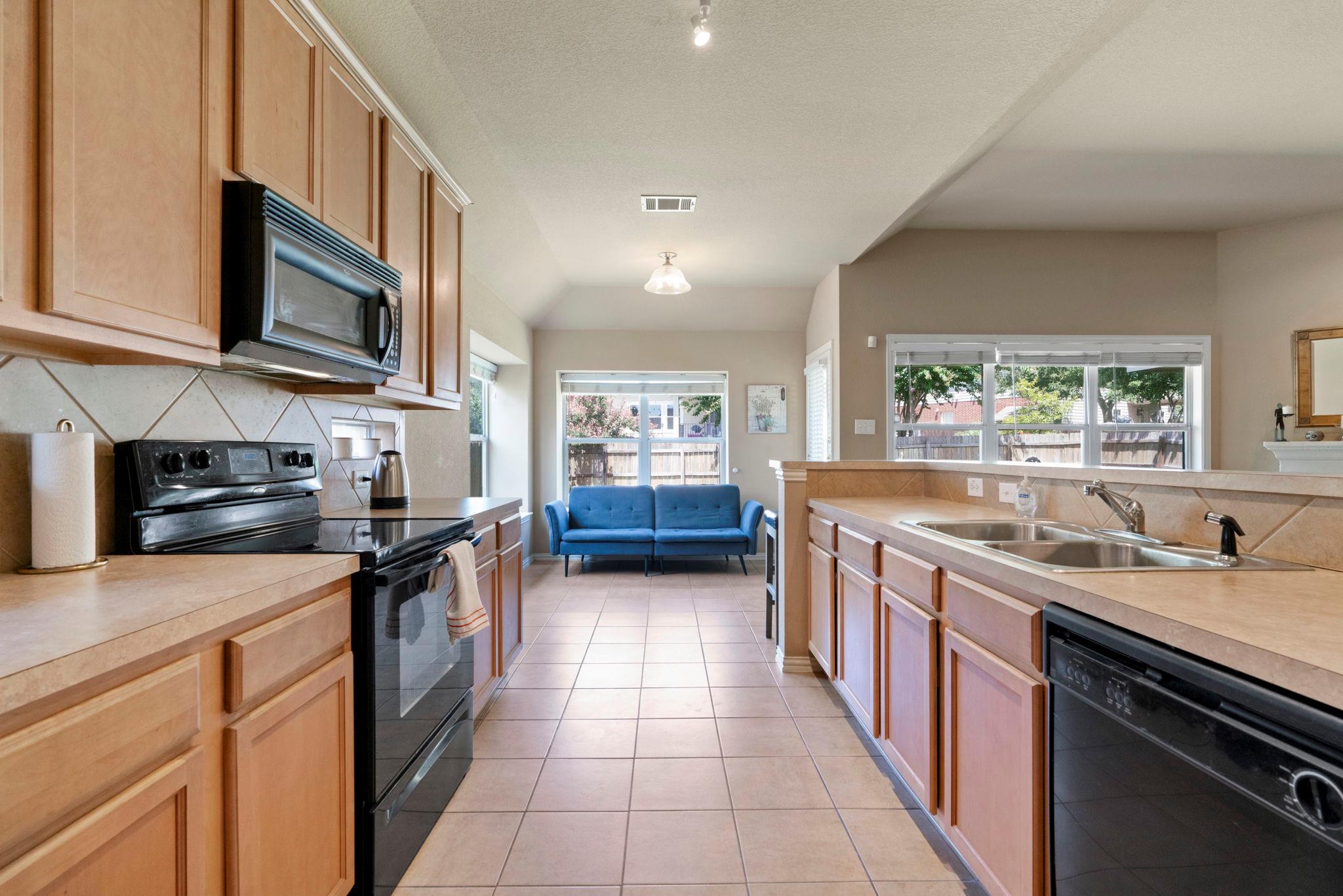 2801 Kickapoo Cavern Dr, Pflugerville, TX 78660