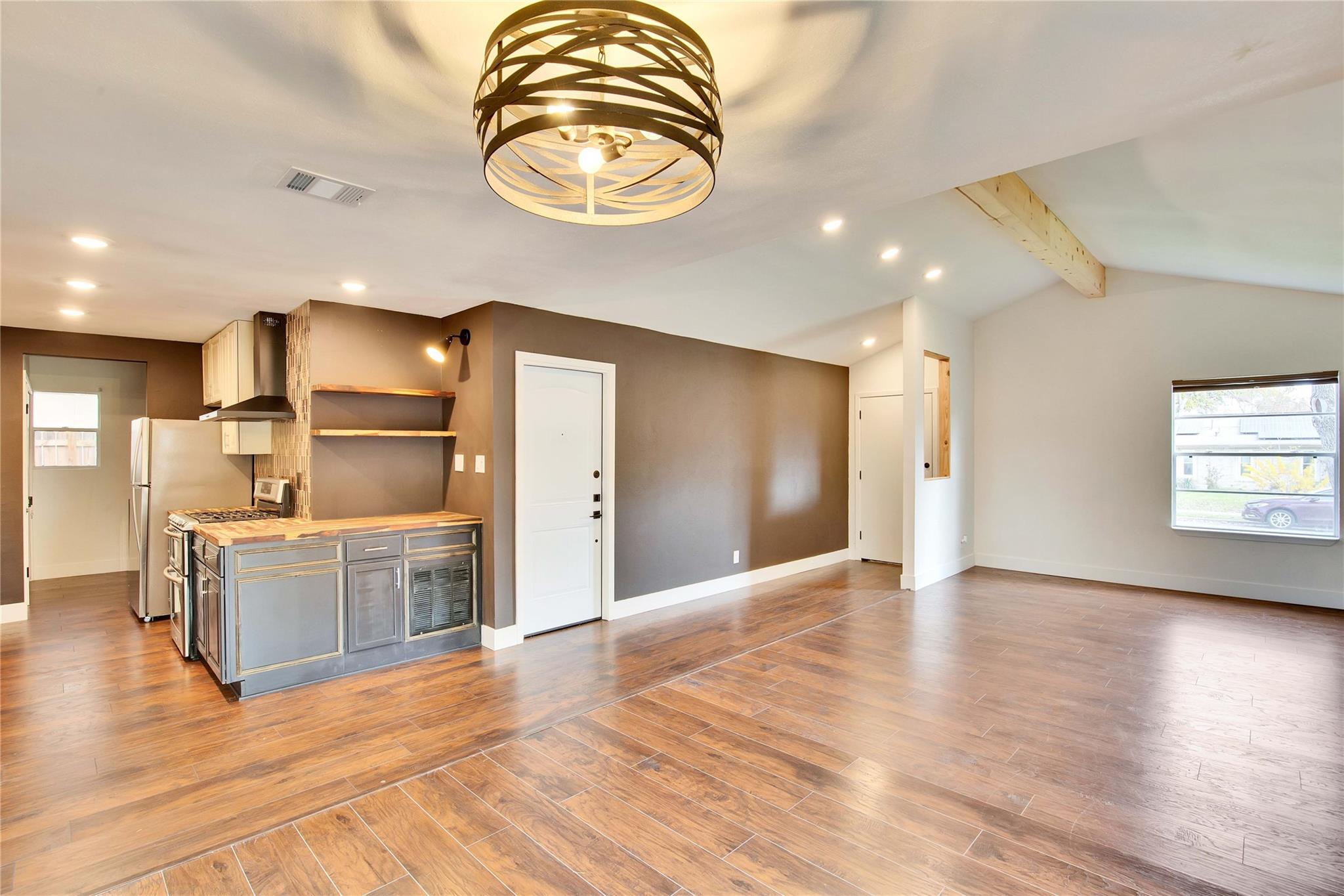 7002 Skynook Dr, Austin, TX 78745