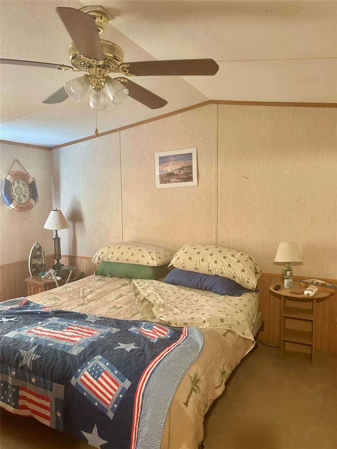 204 N 4th St, Seadrift, TX 77983