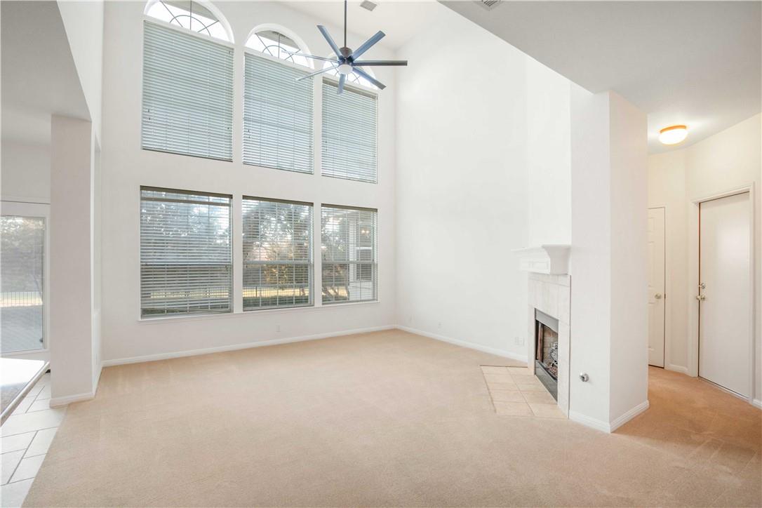 2514 Crenshaw Dr, Round Rock, TX 78664