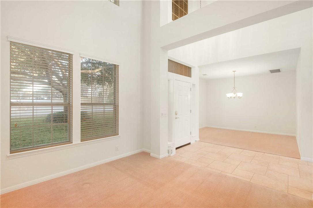 2514 Crenshaw Dr, Round Rock, TX 78664