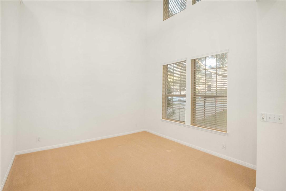 2514 Crenshaw Dr, Round Rock, TX 78664