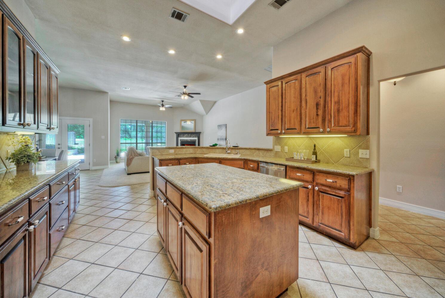 12225 Triple Creek Cir, Dripping Springs, TX 78620