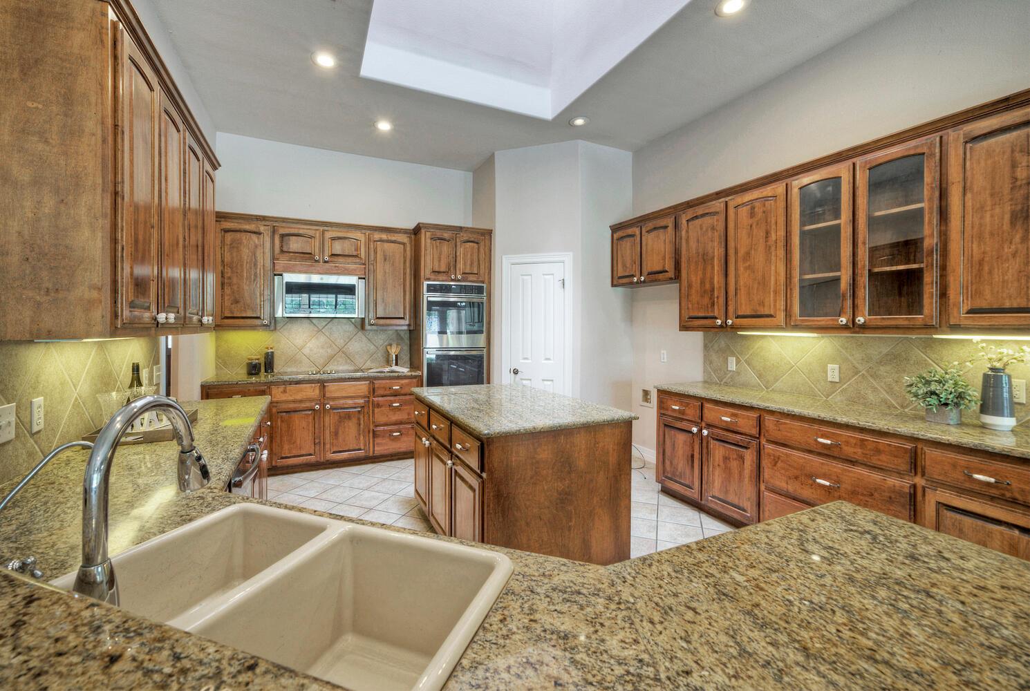 12225 Triple Creek Cir, Dripping Springs, TX 78620