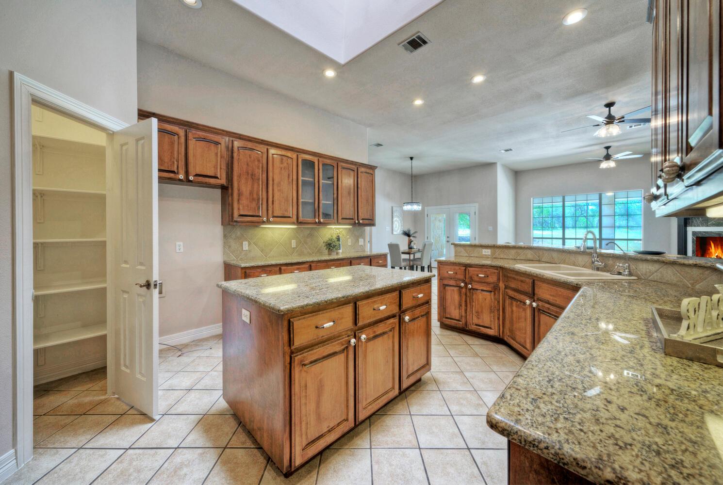 12225 Triple Creek Cir, Dripping Springs, TX 78620